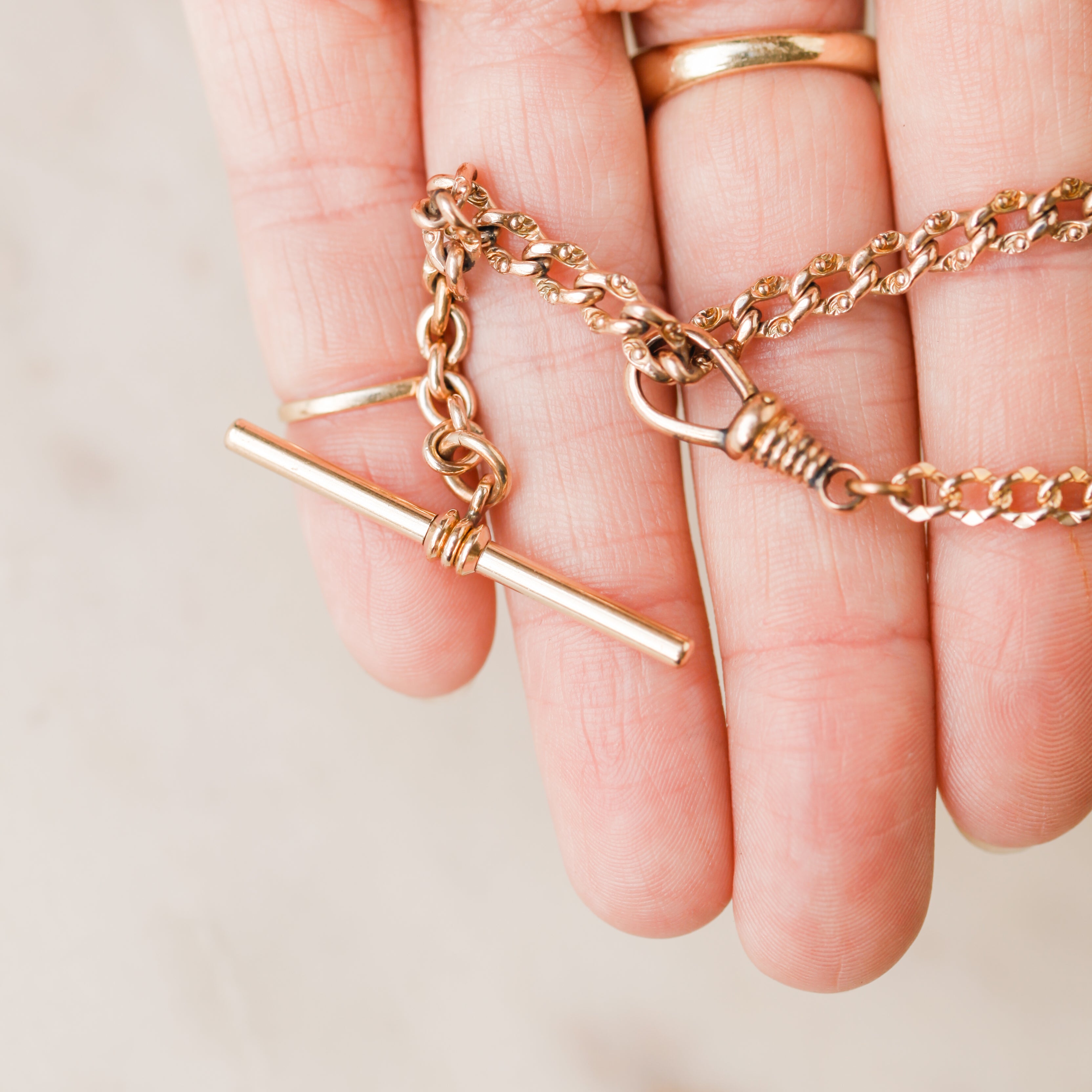 Mia Victorian Toggle Chain