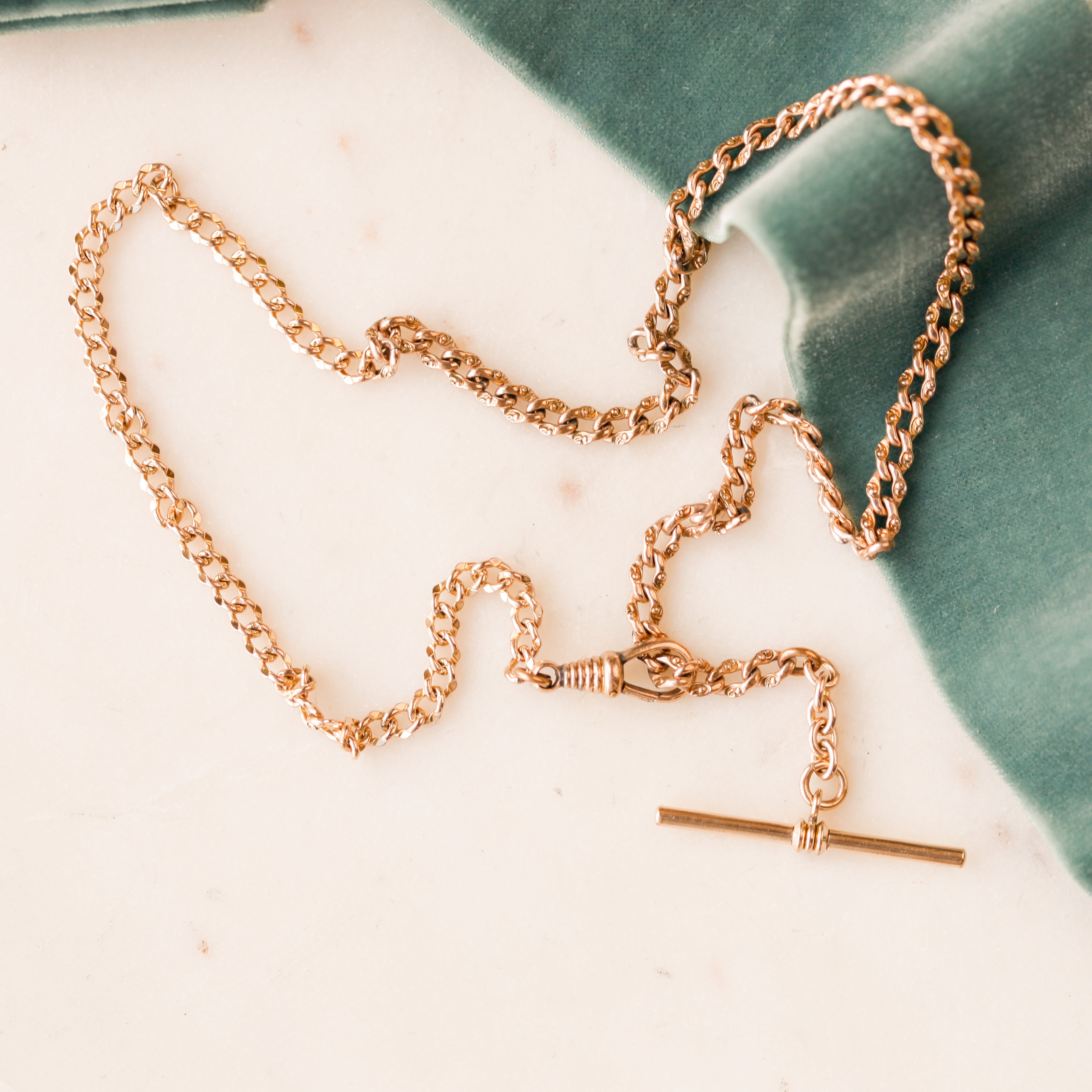 Mia Victorian Toggle Chain