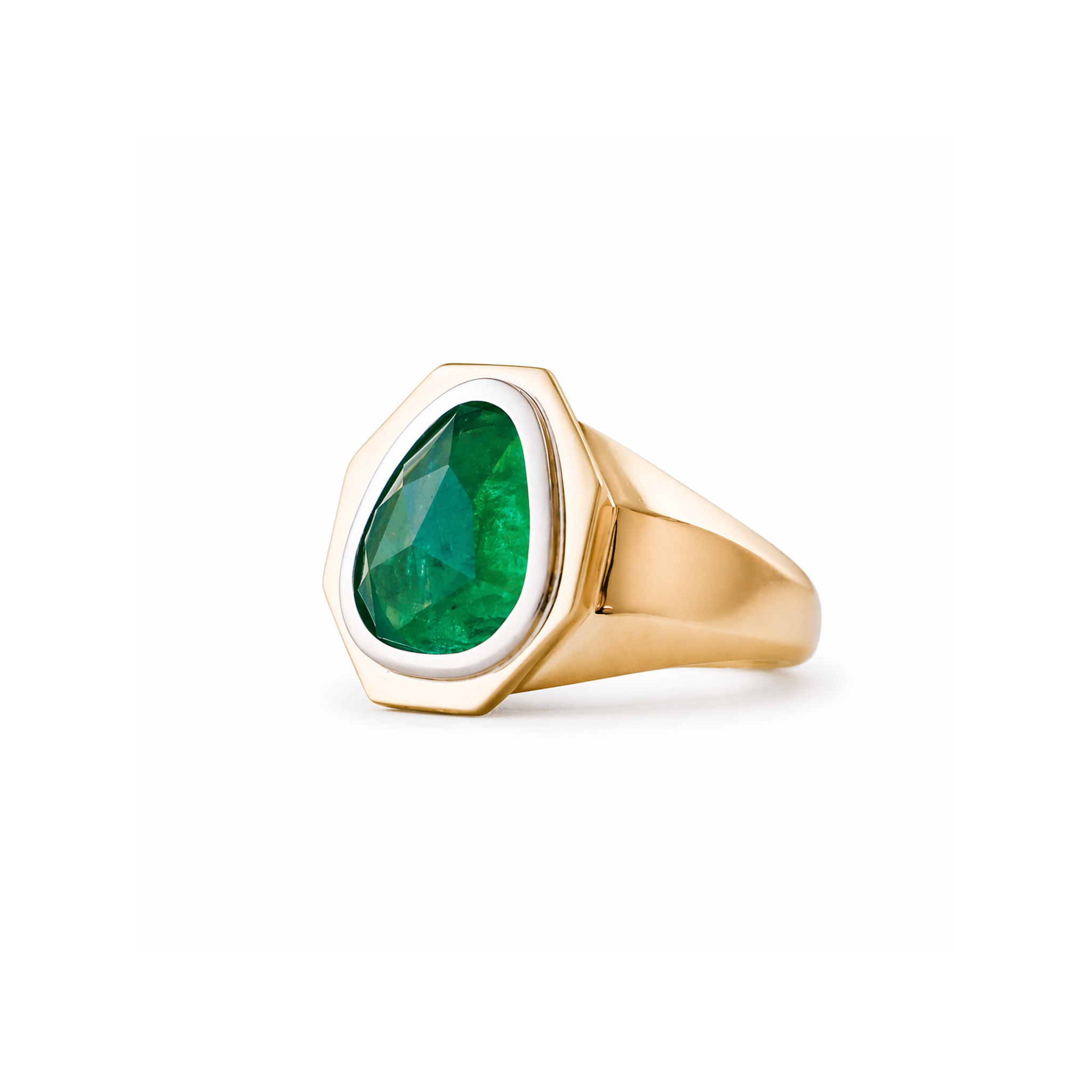 Rose Cut Emerald in Petra Setting