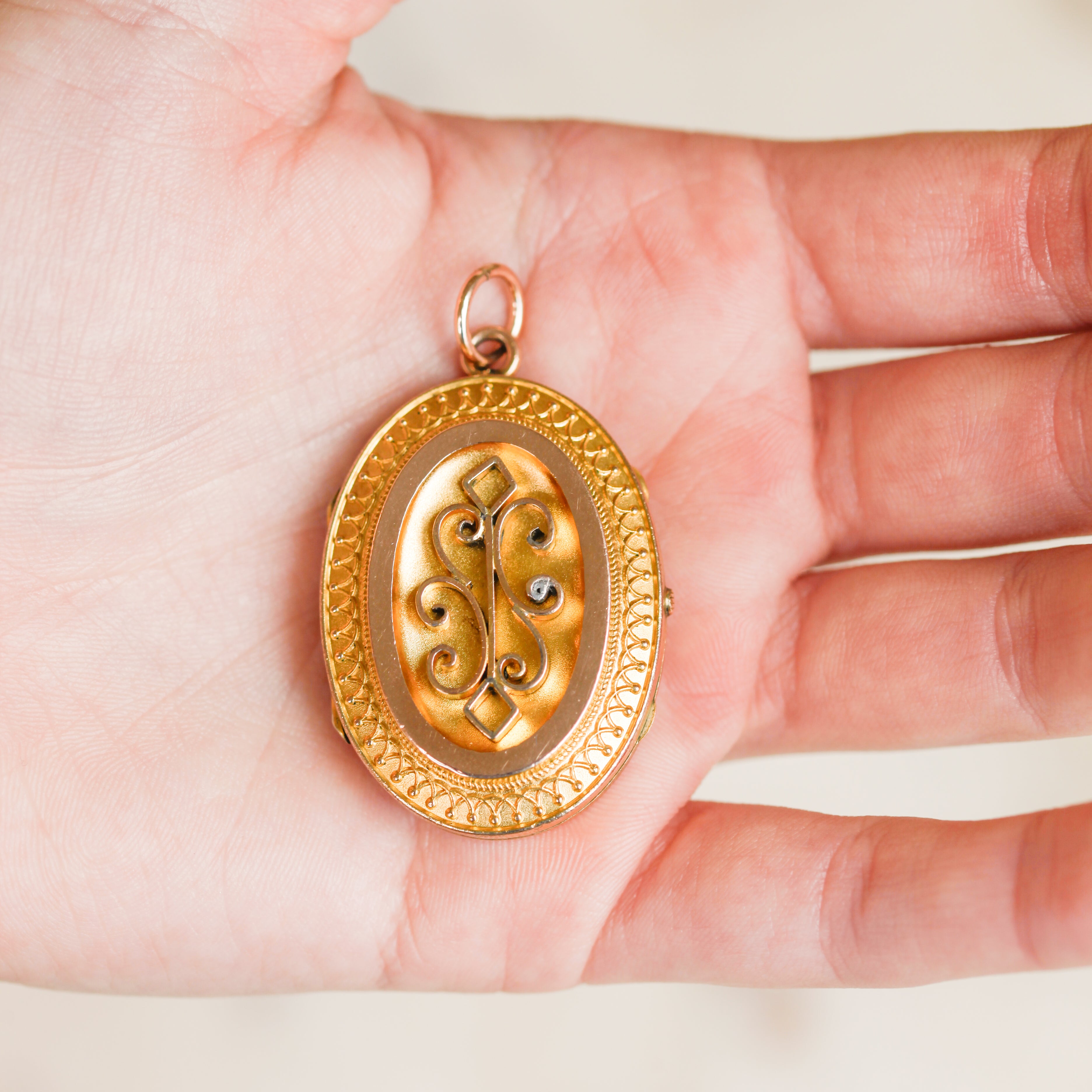 Delanie Victorian Locket