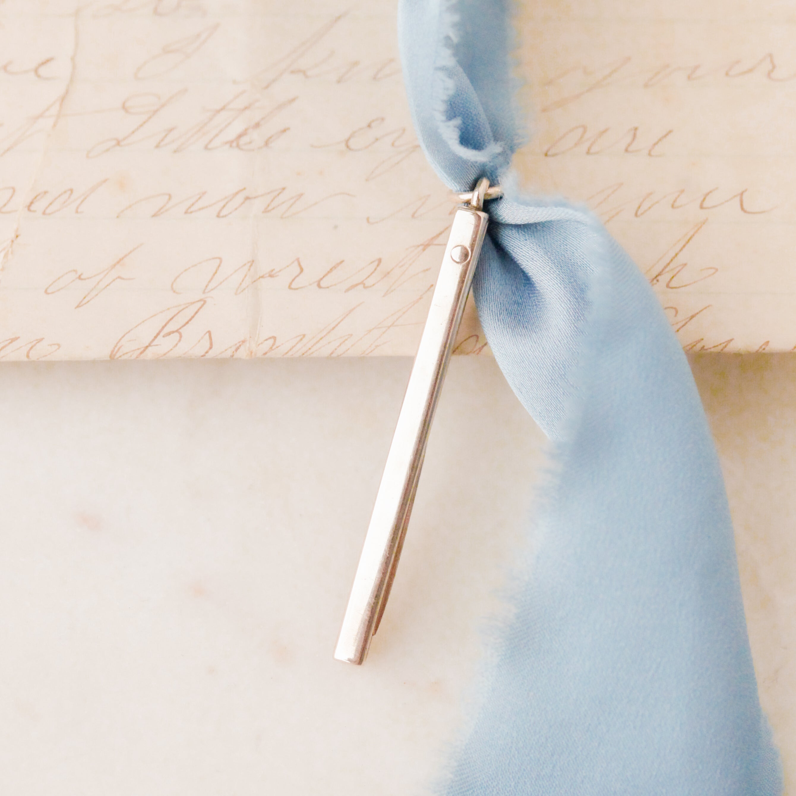 Horace 9k Gold Toothpick Charm