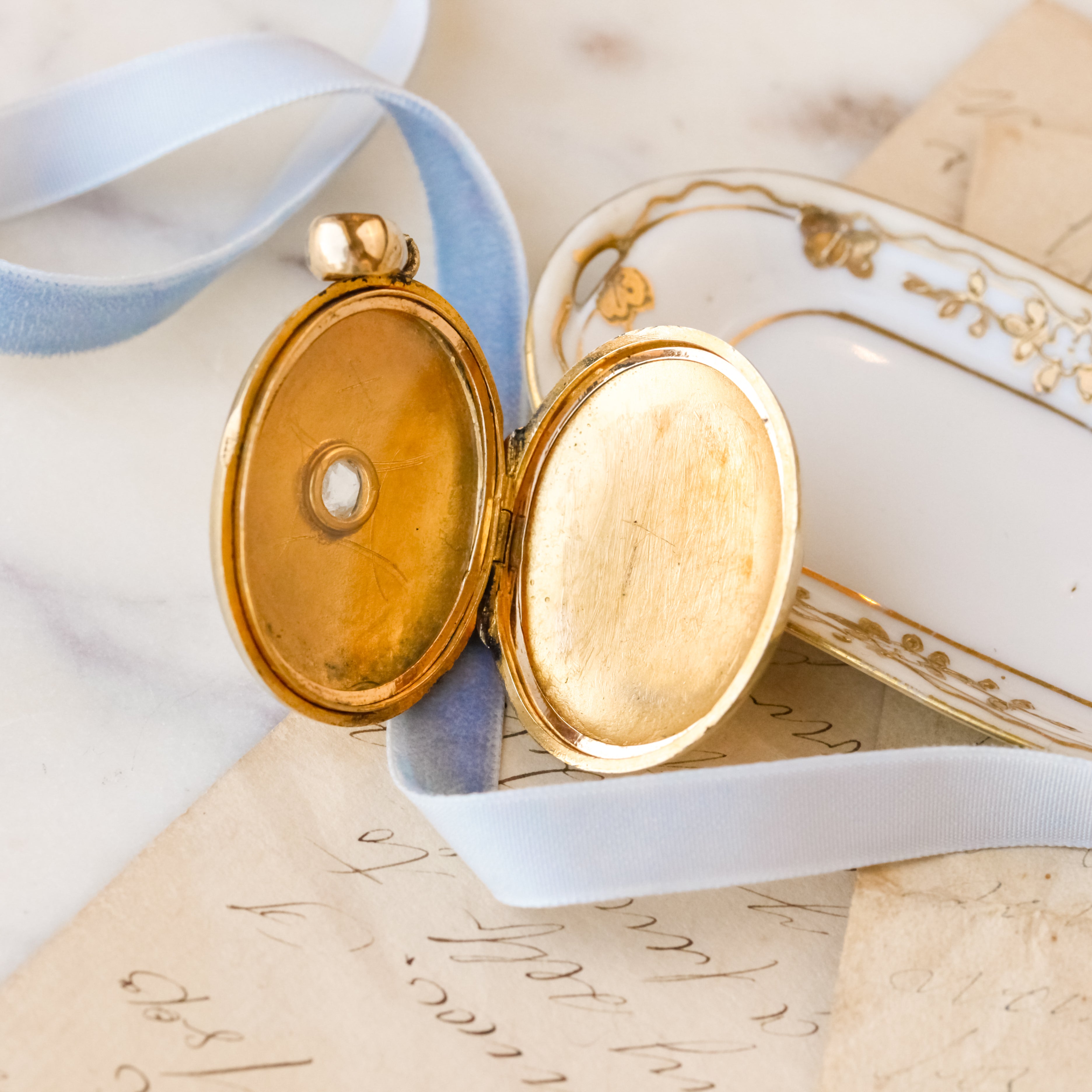 Geanie Celestial Locket