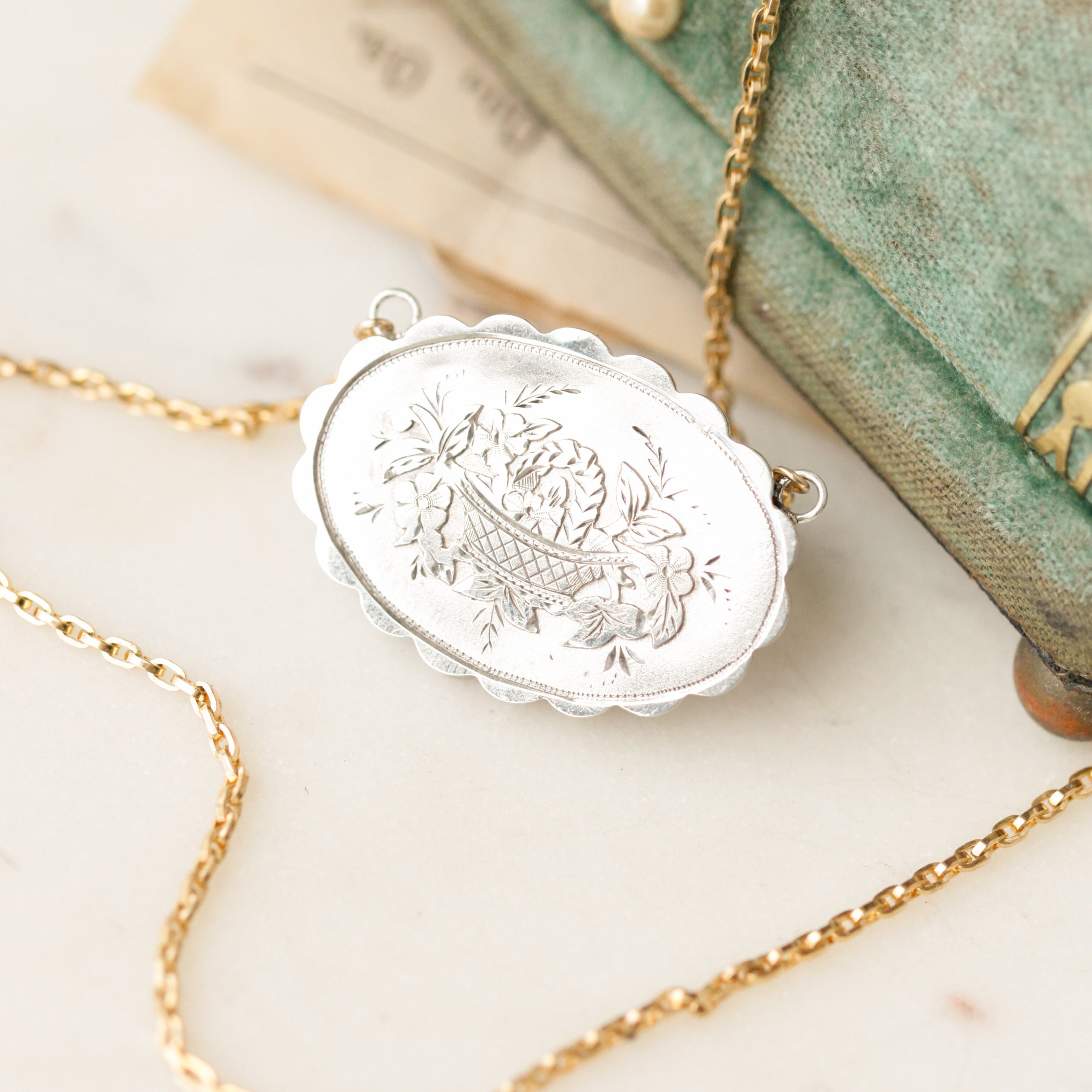 Jeanie Floral Pendant