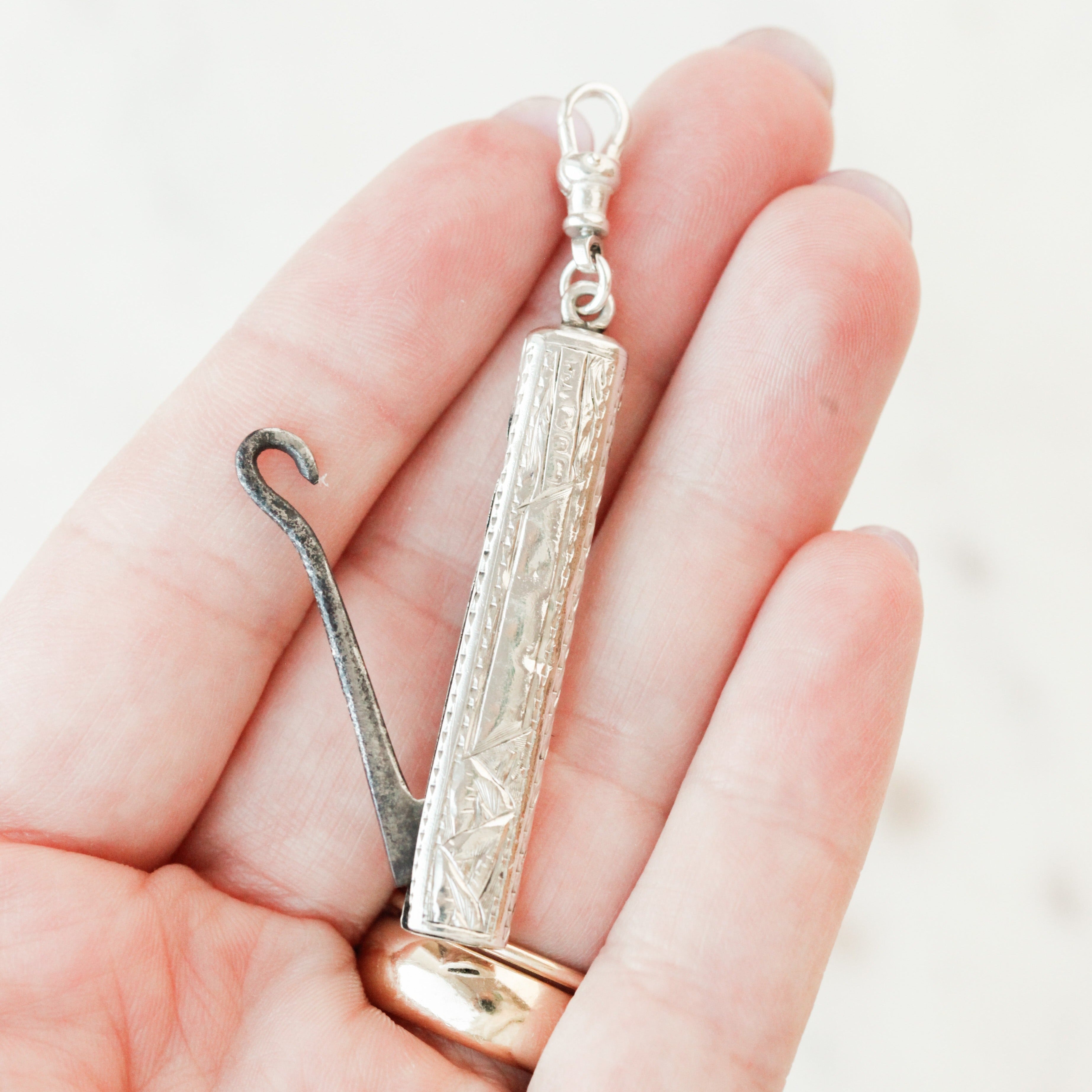 Elsie Button Hook Charm