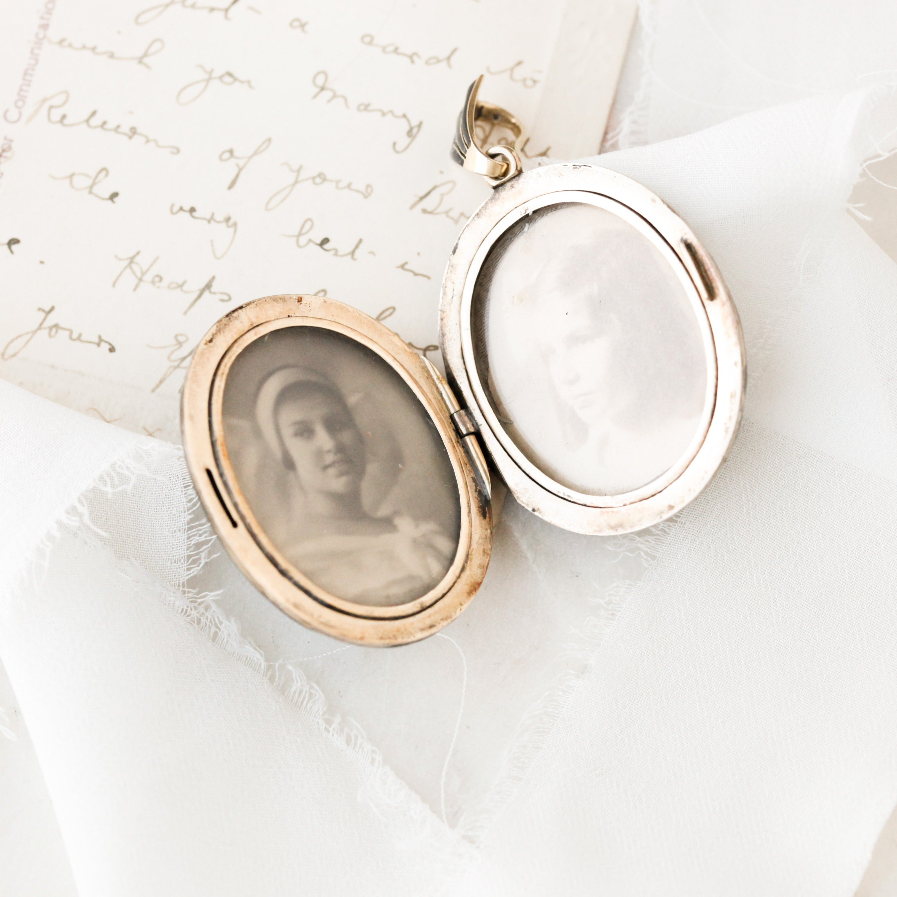 Rossi Norwich Deco Locket
