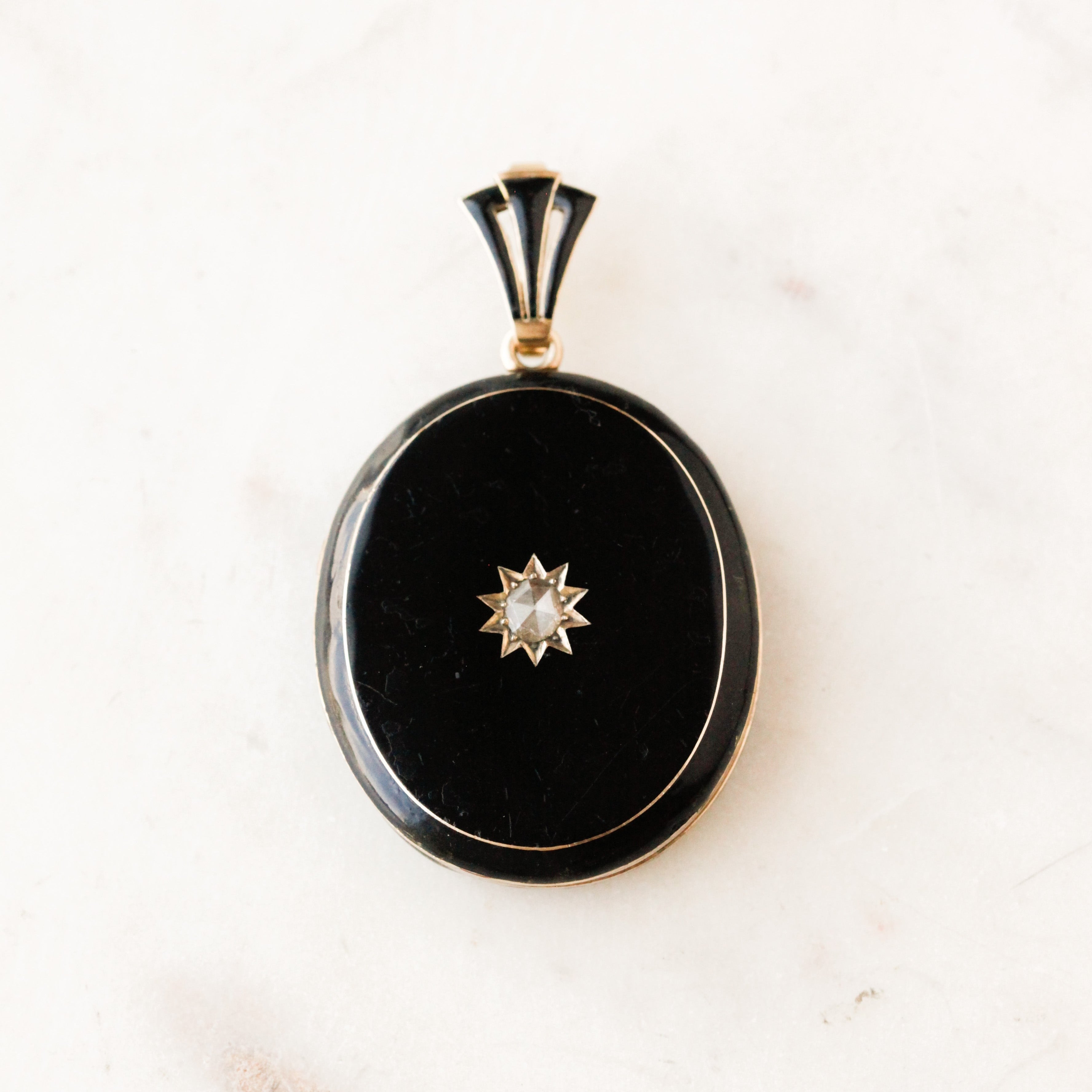 Rossi Norwich Deco Locket