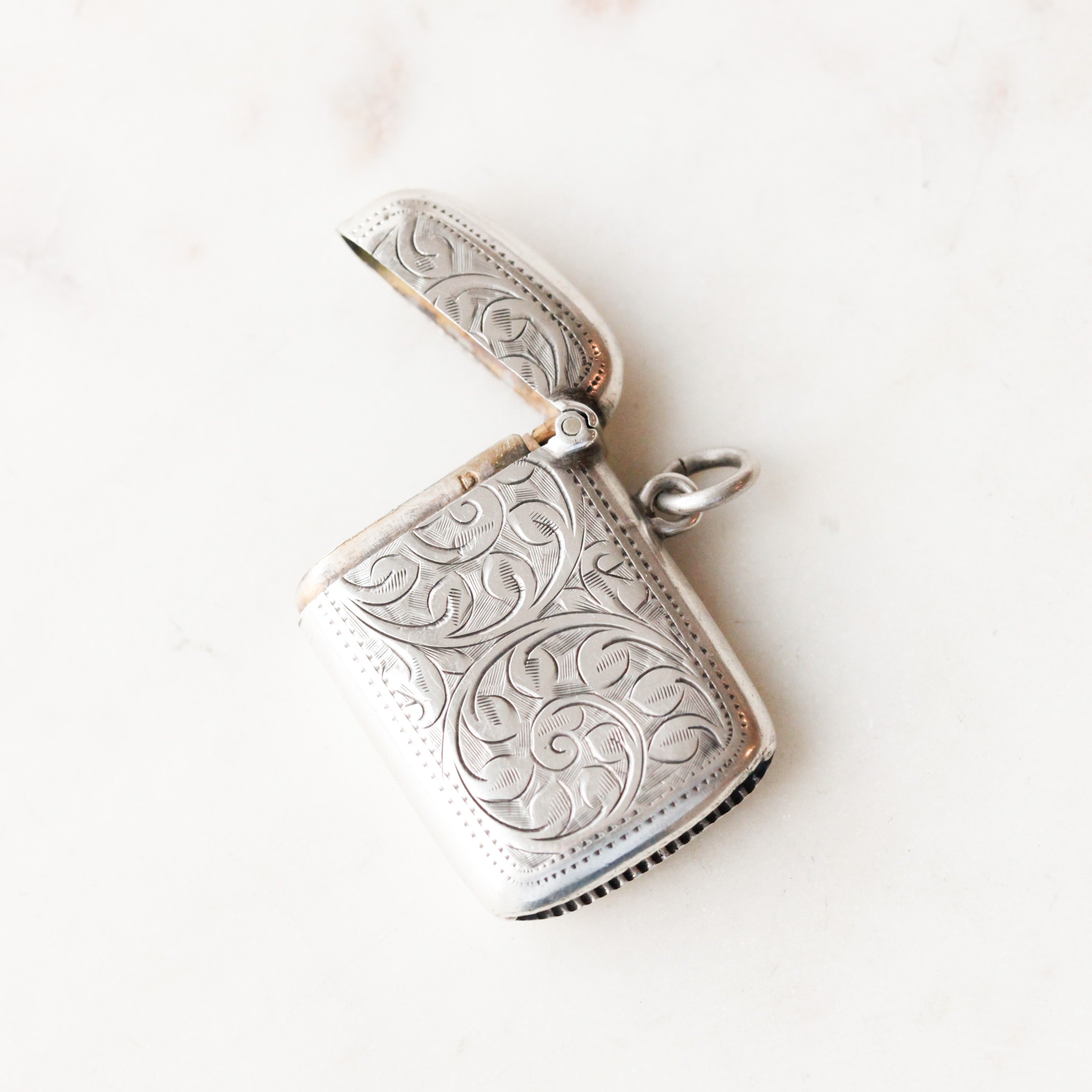 Roger Engraved Vesta Case