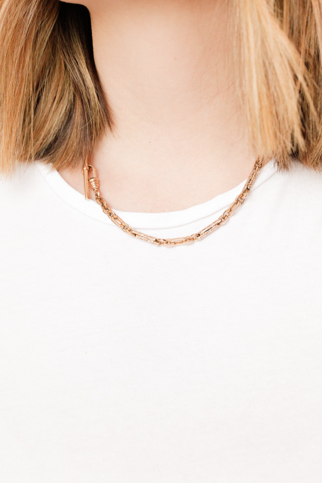 Daphne Floral Toggle Necklace