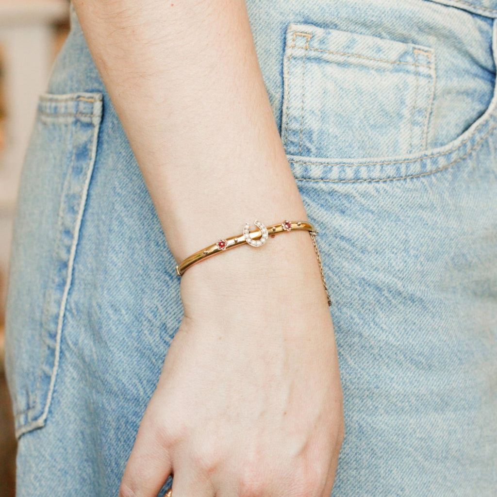 Evelyne Ruby + Pearl Horseshoe Bracelet – Glen & Effie