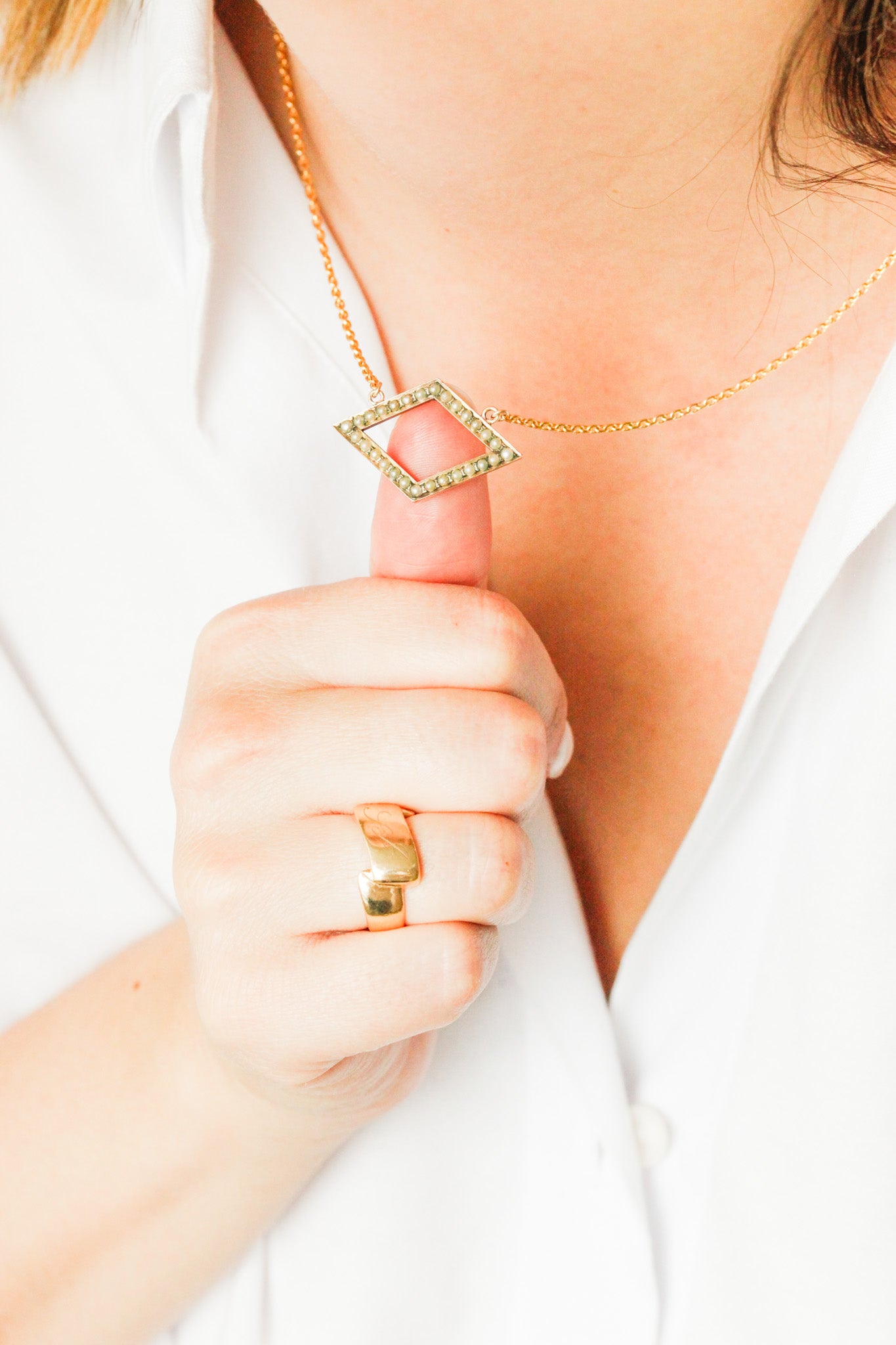 Dana Delicate Pearl Pendant