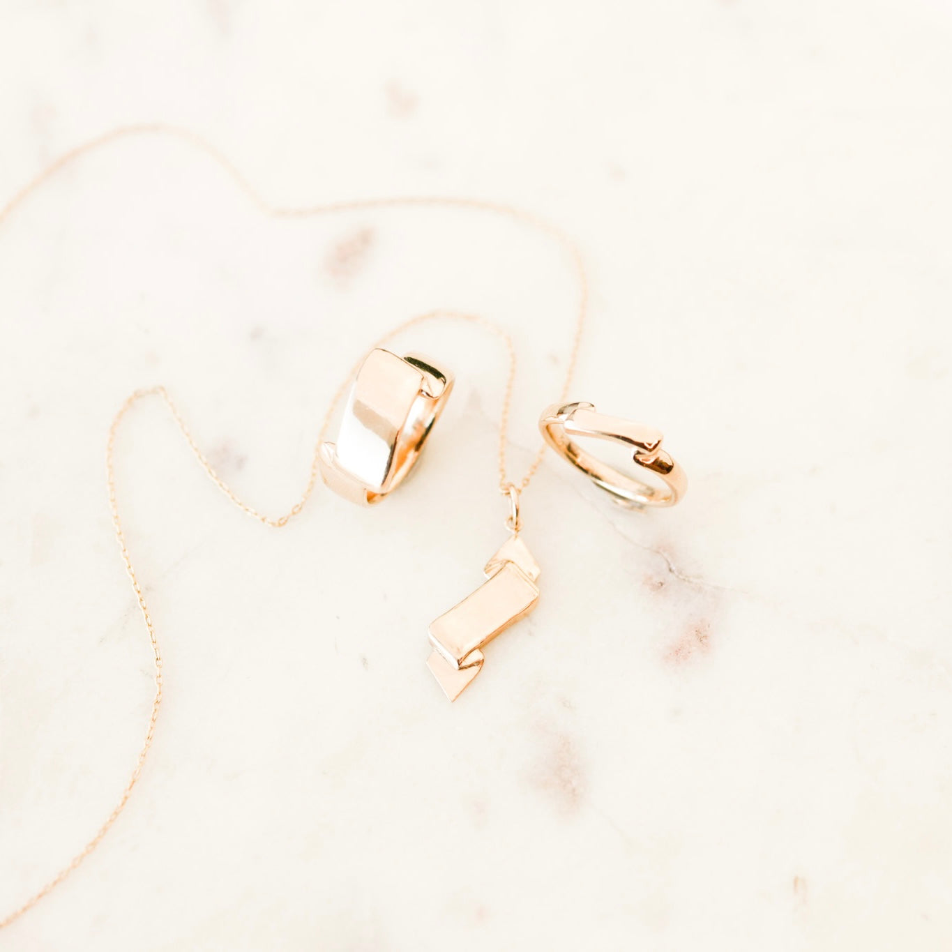 Ribbon Charm