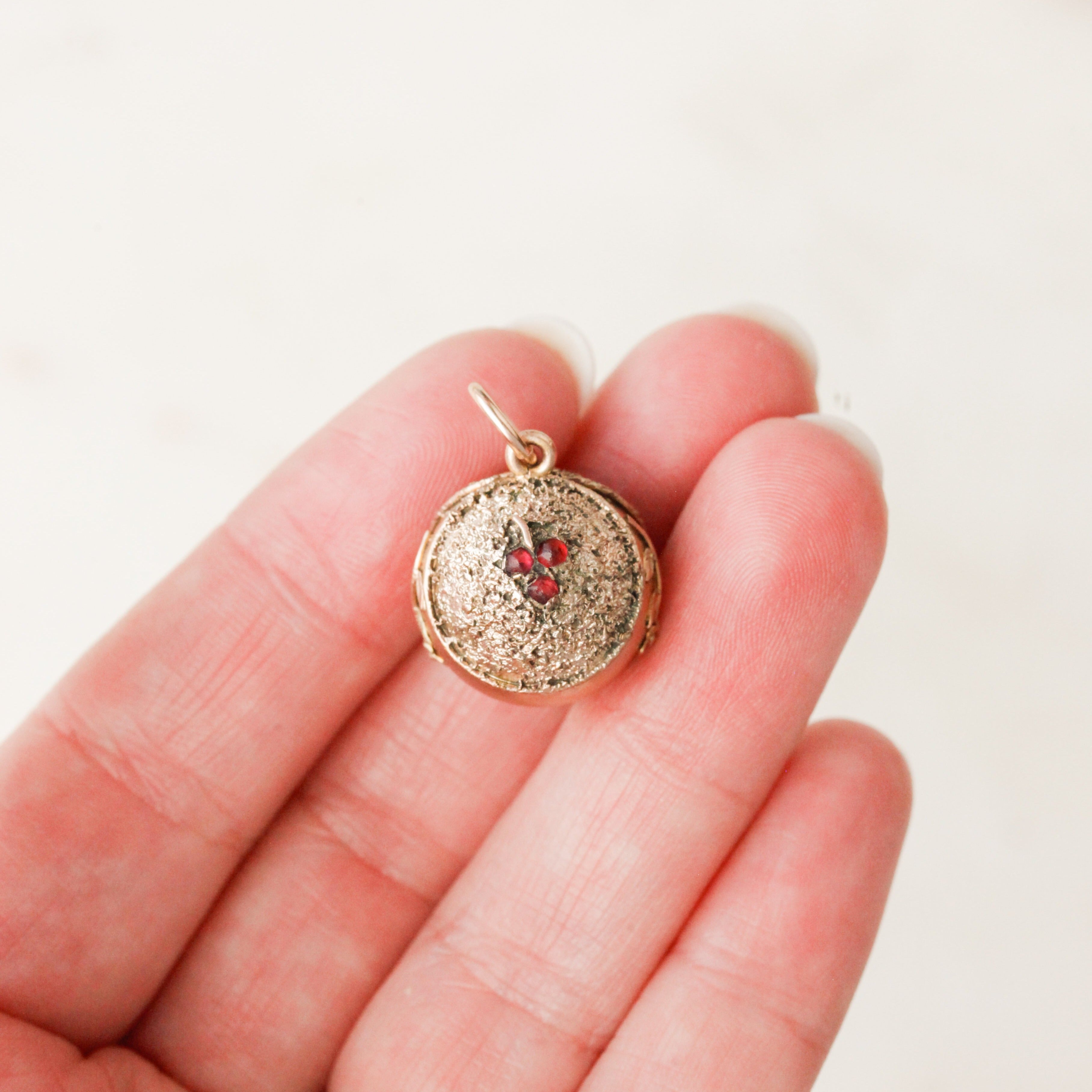 Vinnie Floral Orb Charm