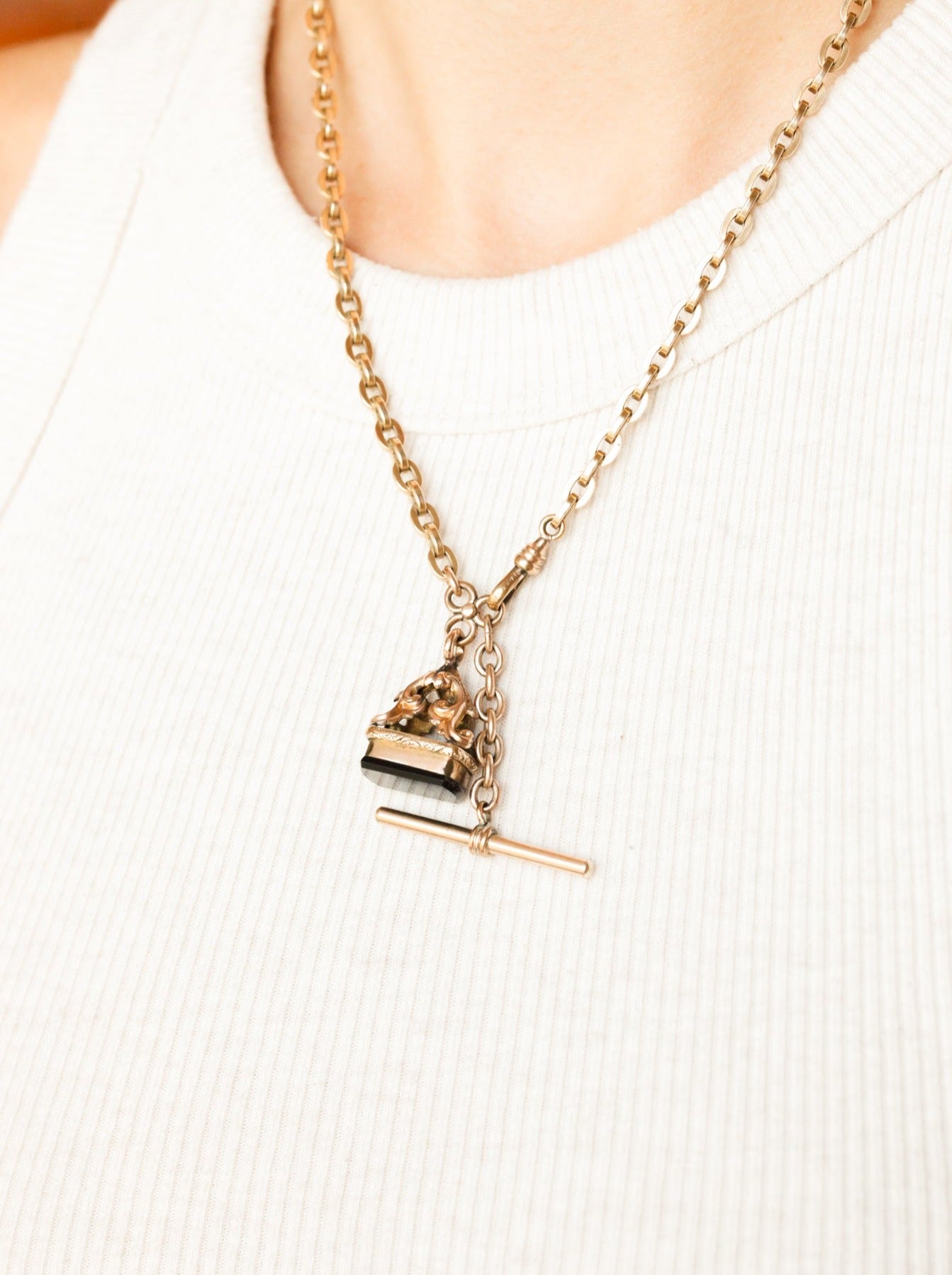 Alvaro Trellis Toggle Necklace
