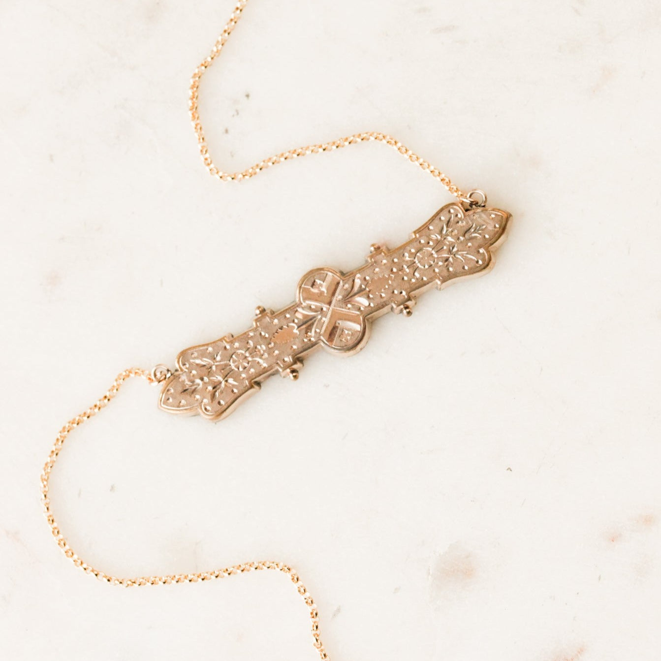 Huck Victorian Pendant