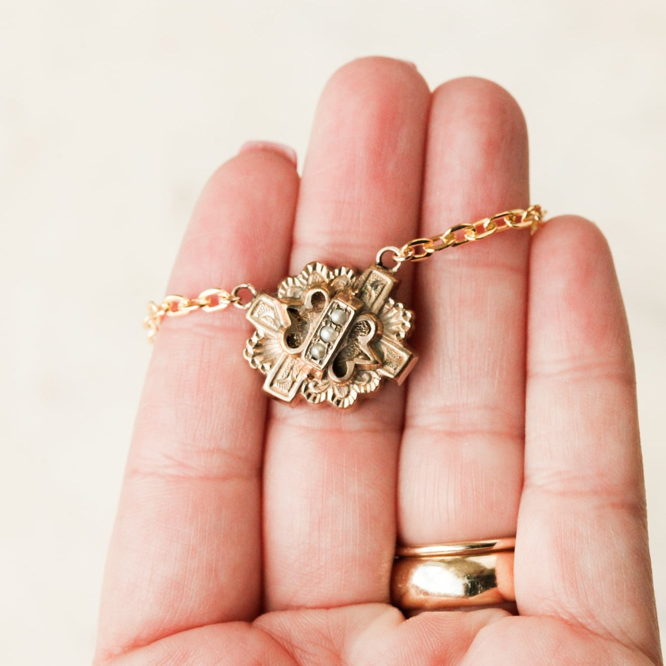 Malone Pearl Pendant