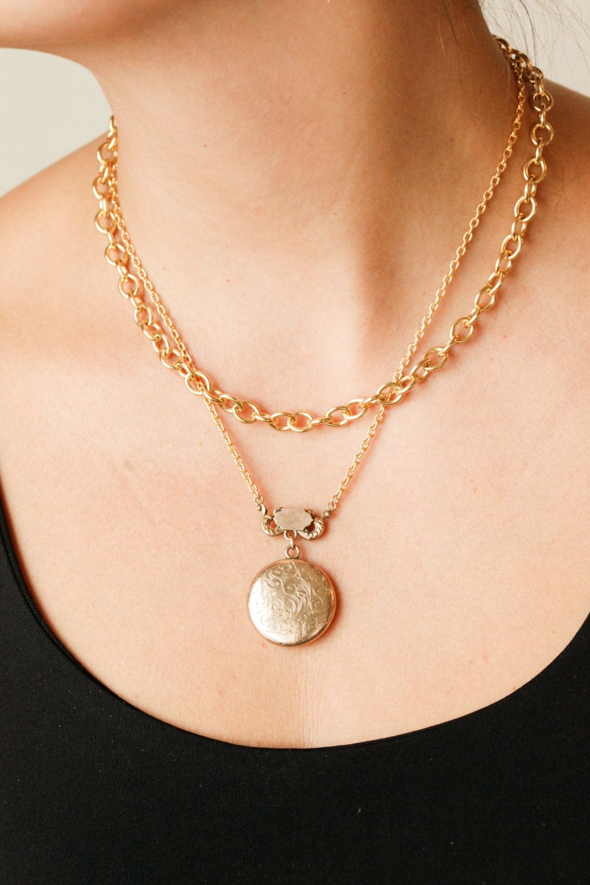 Bacall Engraved Locket