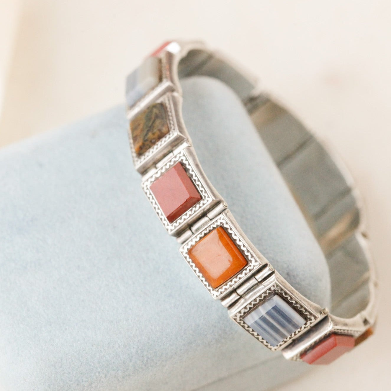 Evelyne Agate Bracelet