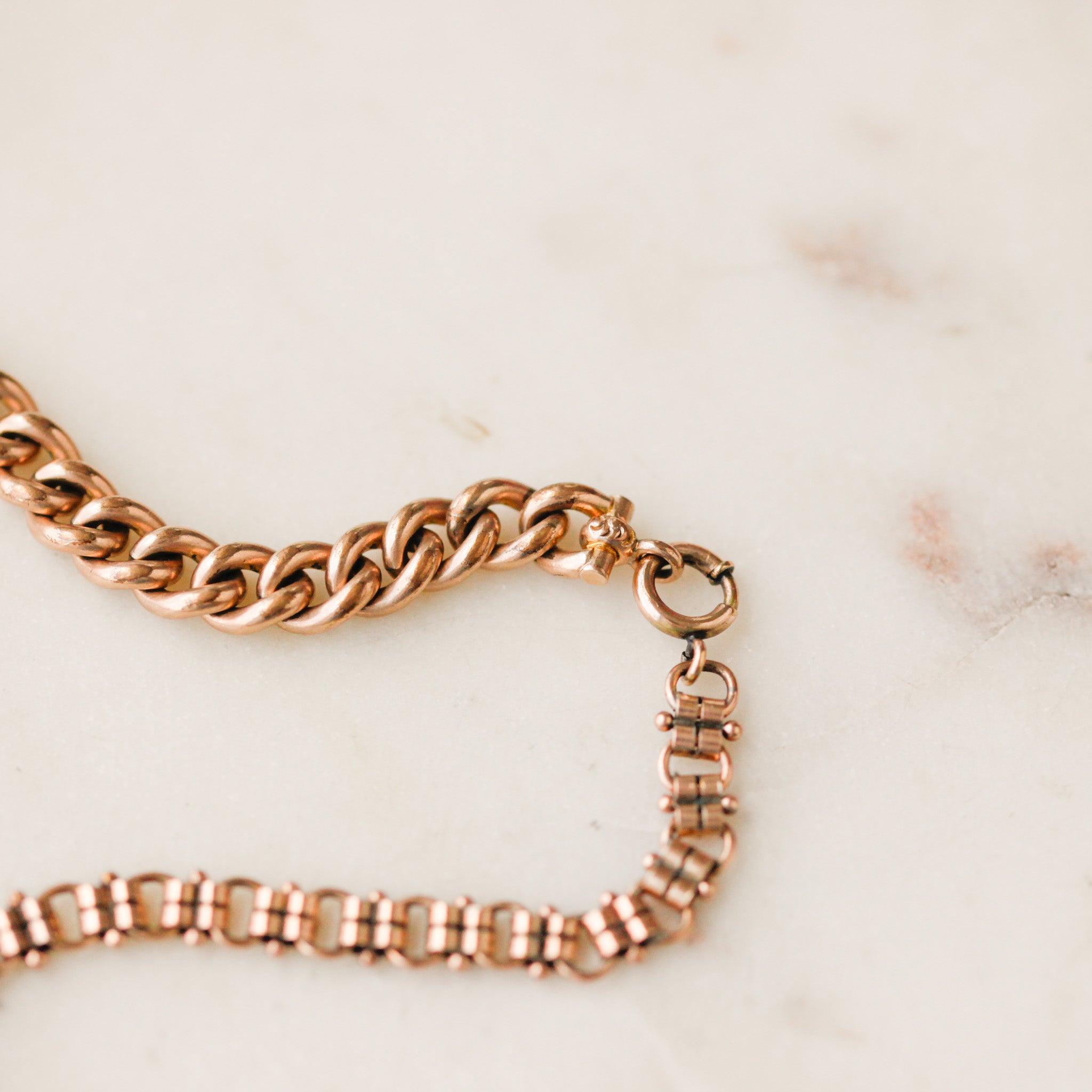André Classic Toggle Necklace