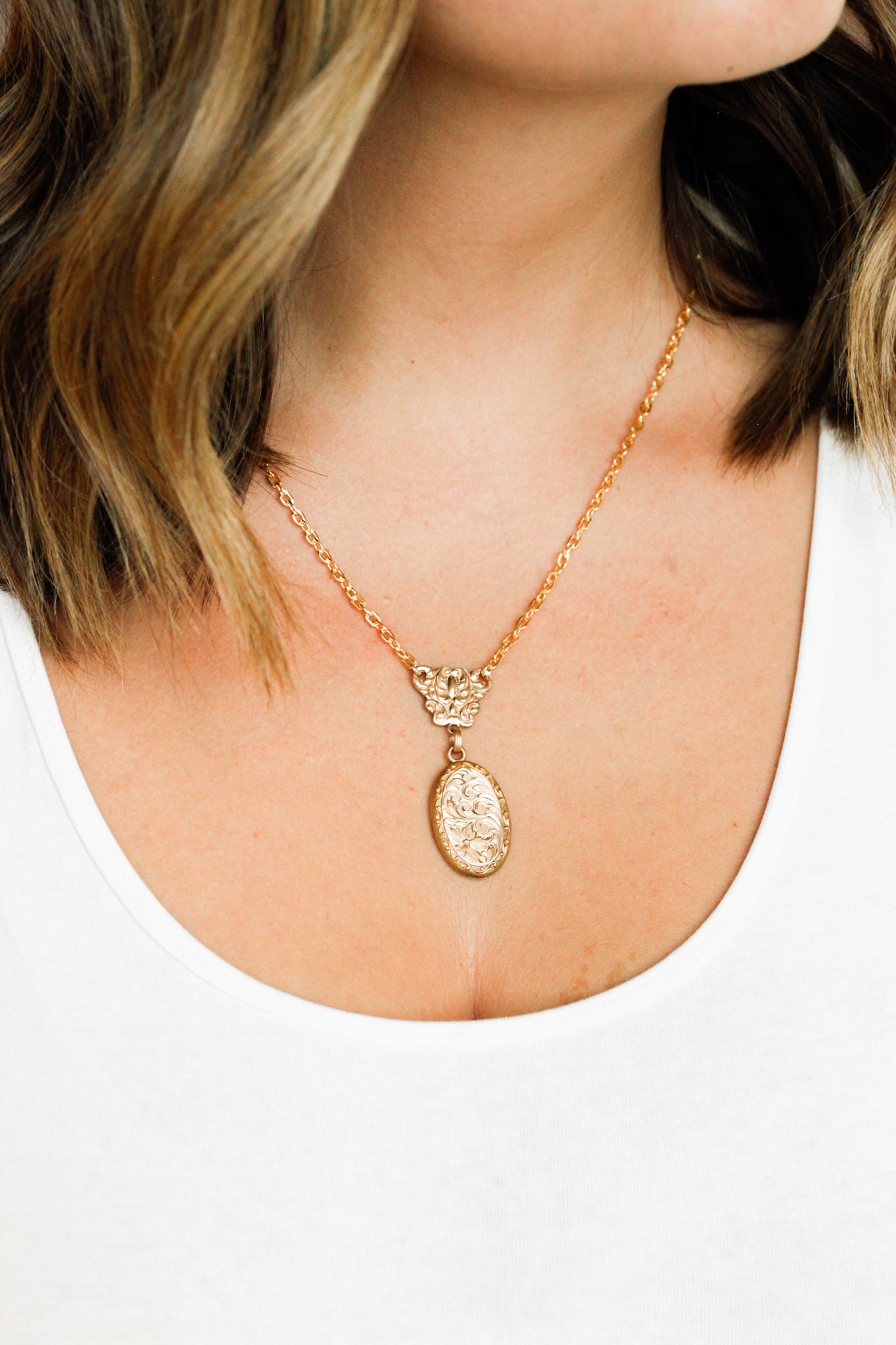 Havalle Floral Locket