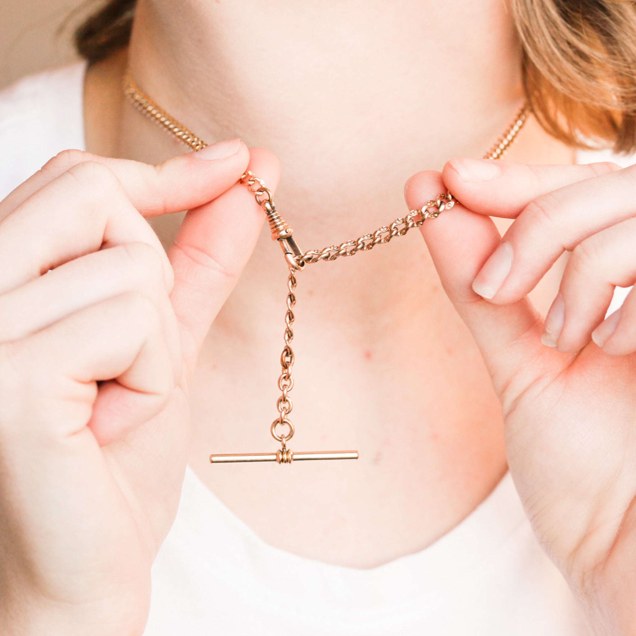 Mia Victorian Toggle Chain