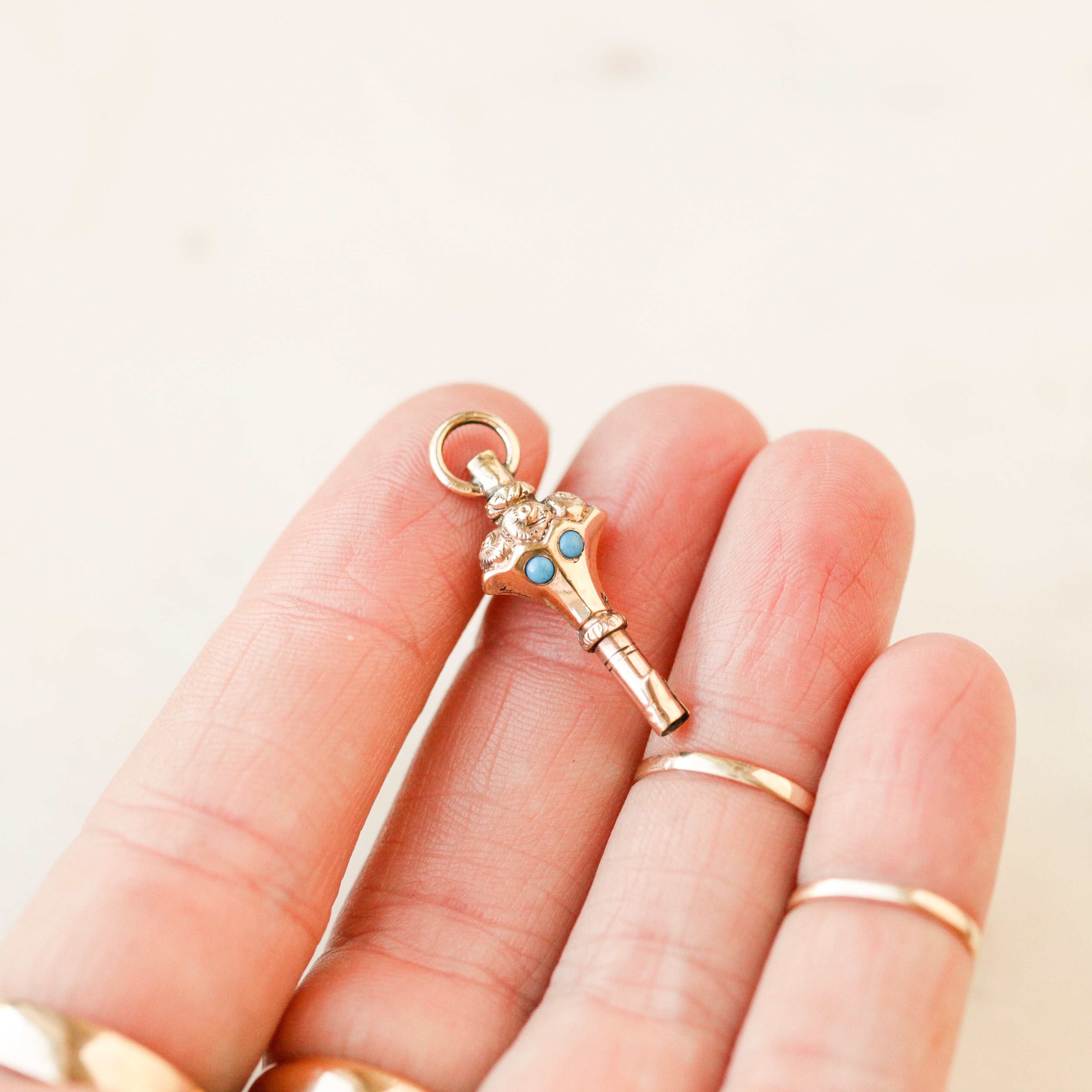 Savie Turquoise Winding Key