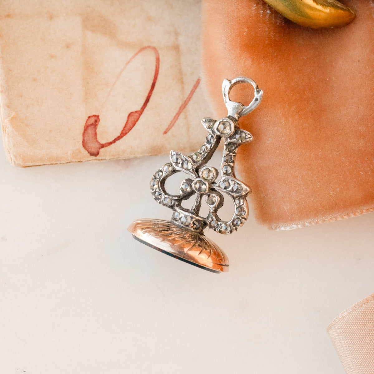 Georgian ‘LE FROID ME CHASSE’ Swallow and Diamond Seal