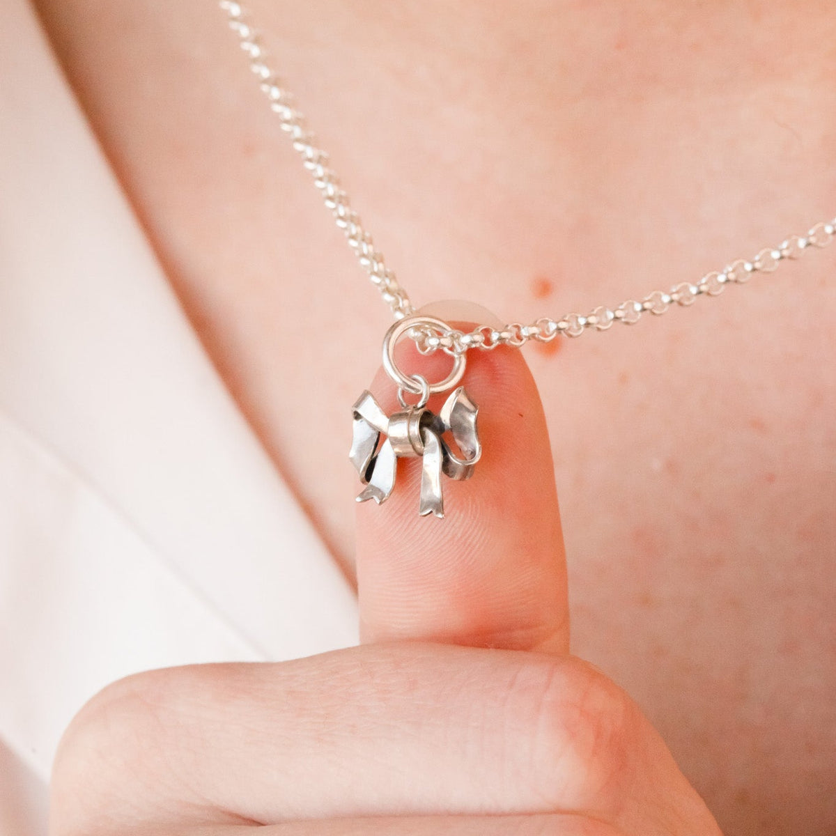 Fevie Sterling Silver Bow