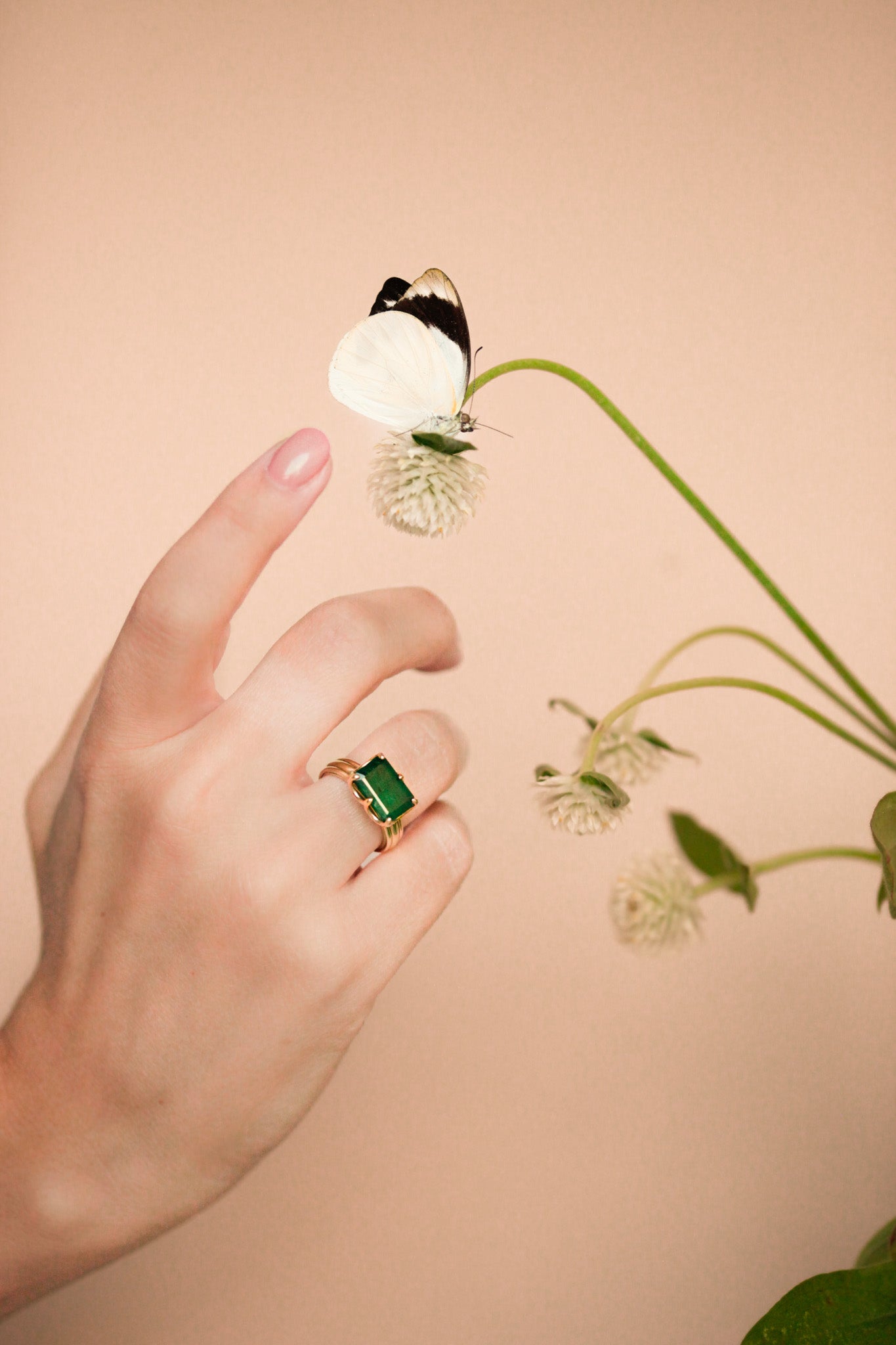 Antique Emerald in Signature Regency Setting