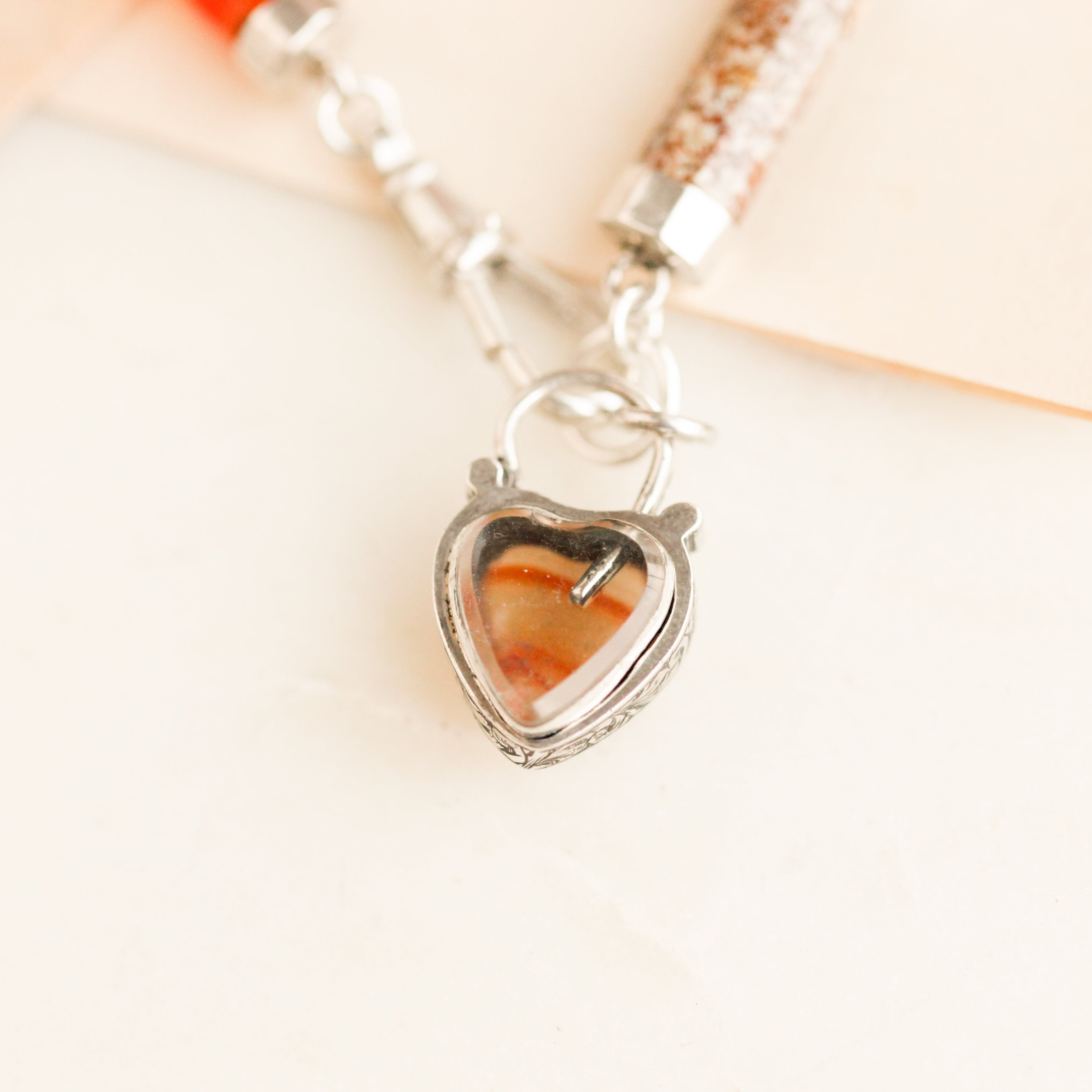 Lover's Agate Locket Necklace