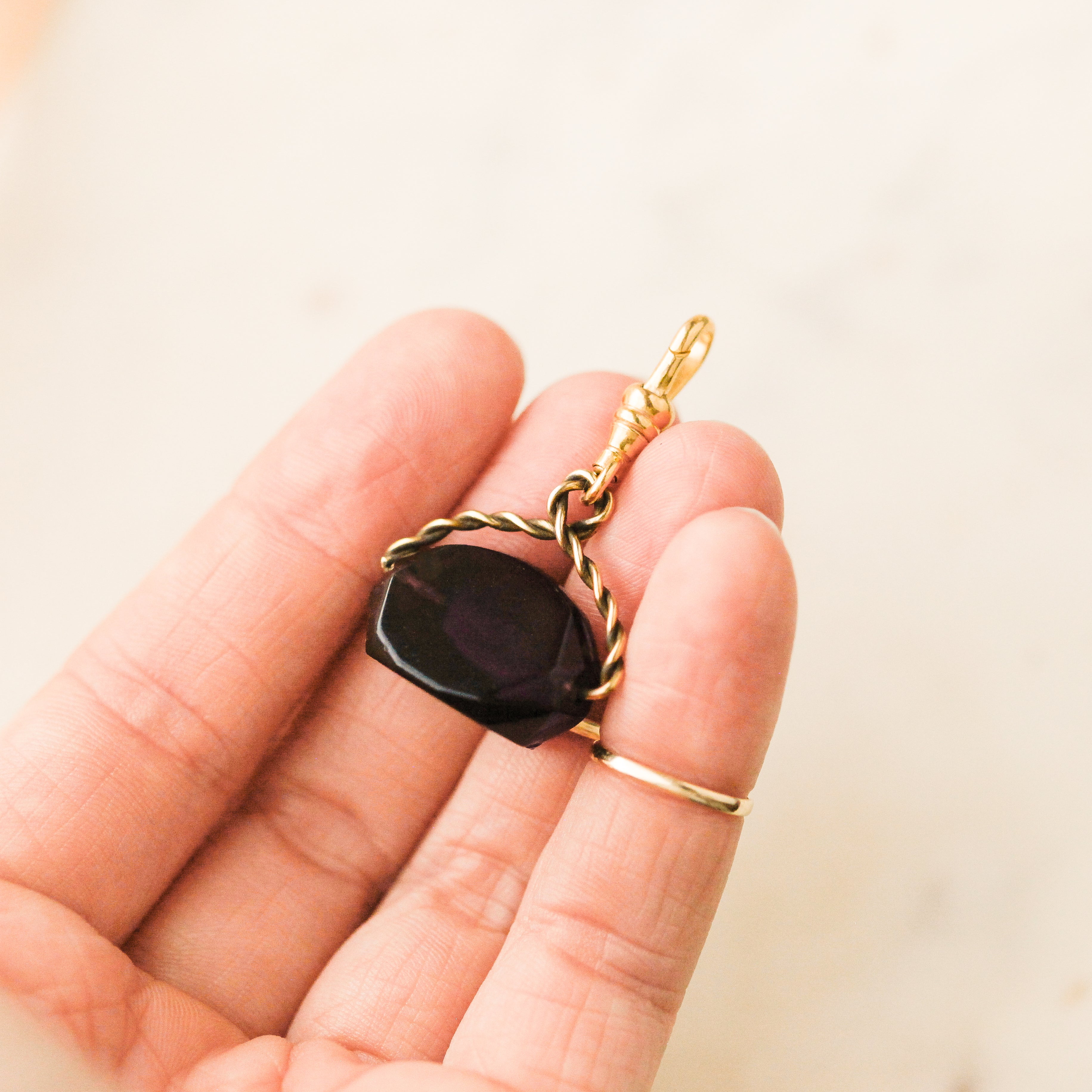 Lila Spinner Pendant