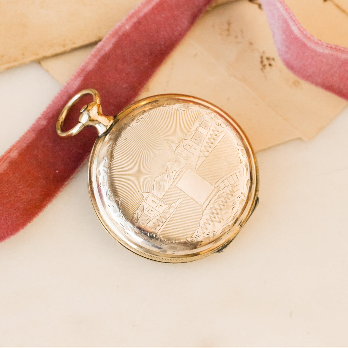 Richie Victorian Engraved Round Locket