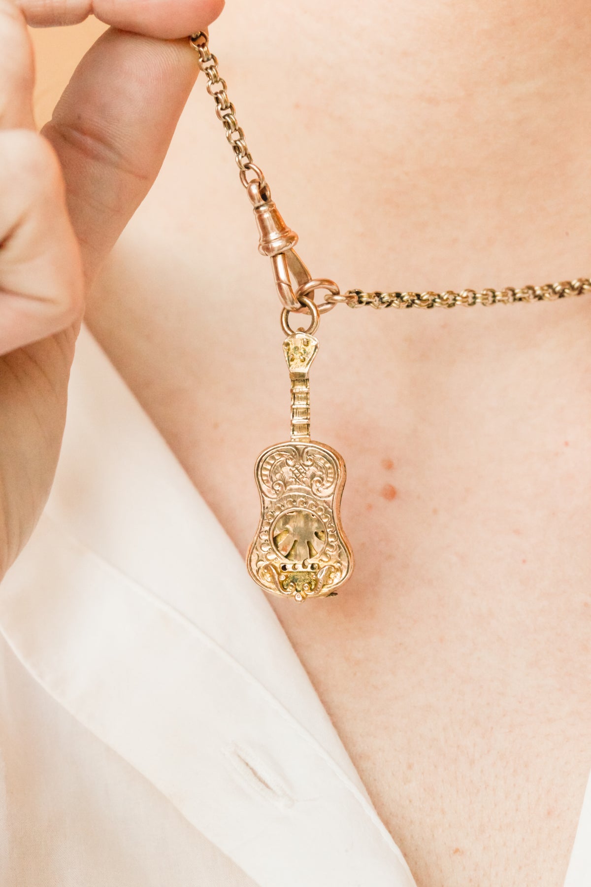Victorian Guitar Vinaigrette Pendant