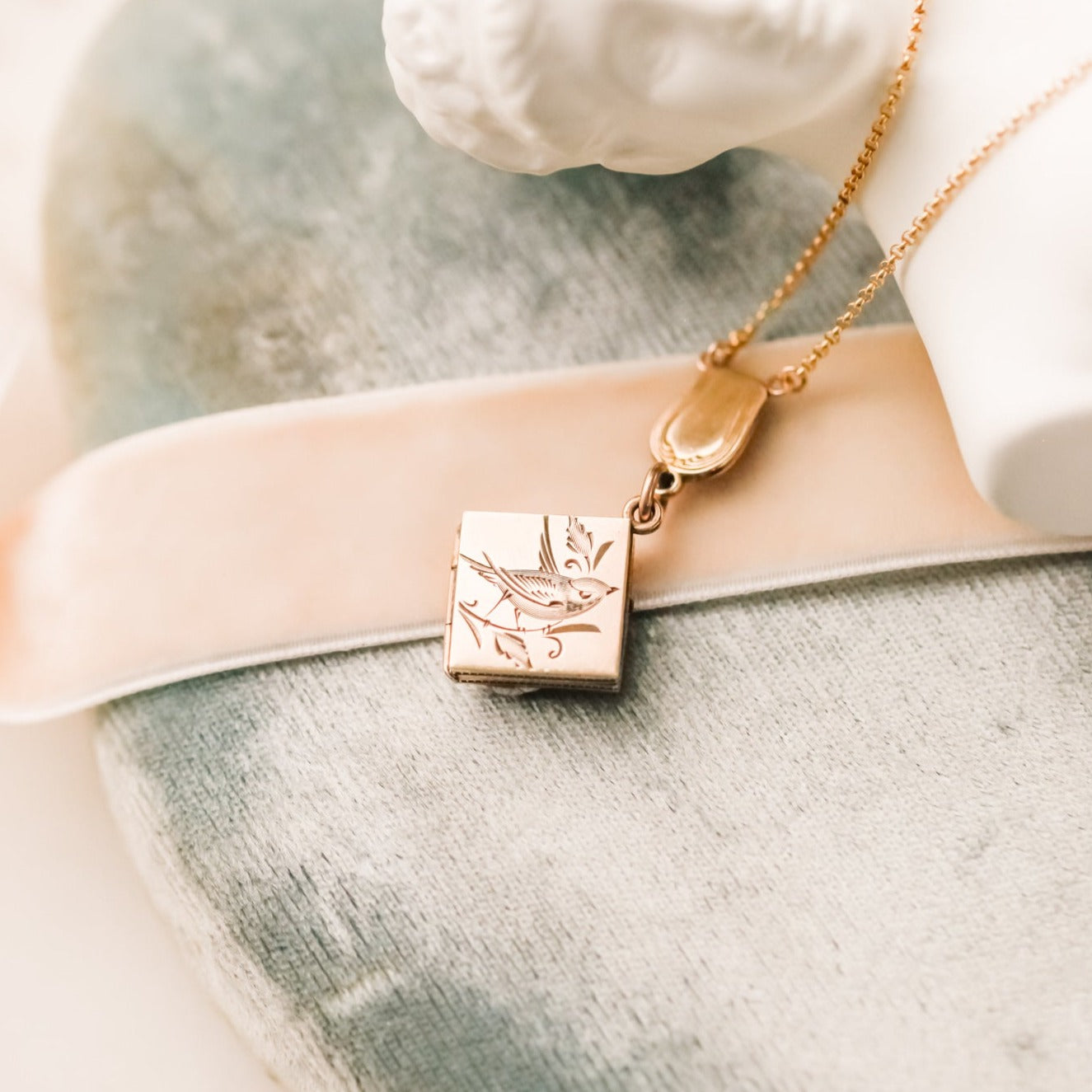 Duval Swallow Locket