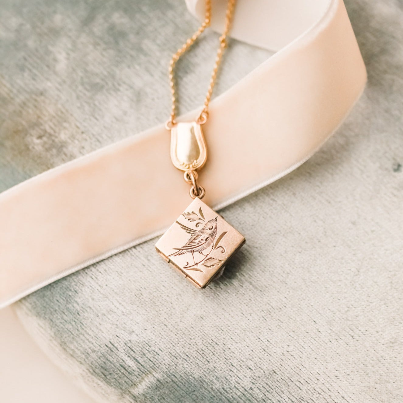 Duval Swallow Locket