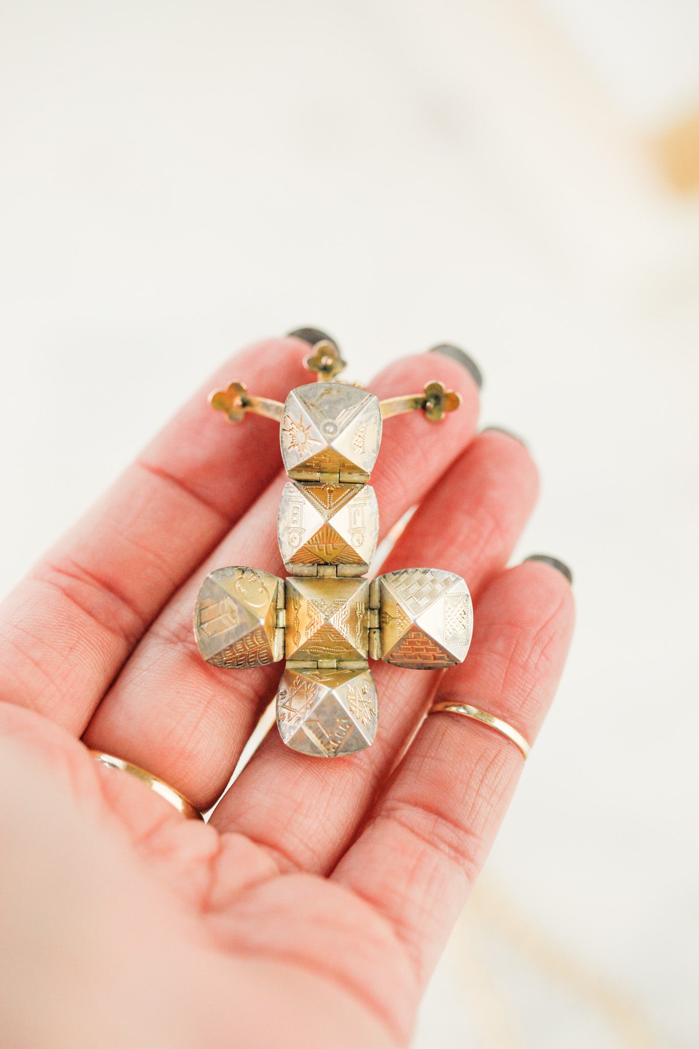 Secret Freemanson's Toggle Necklace