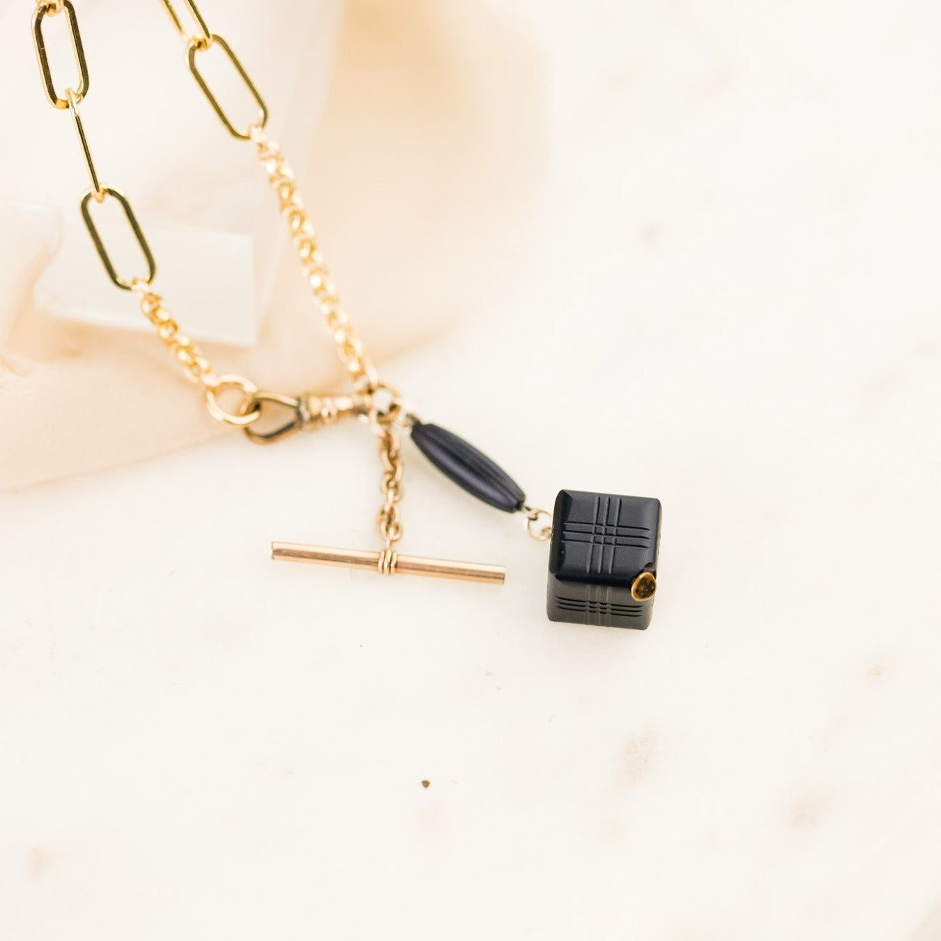 Otis Trellis Toggle Pendant