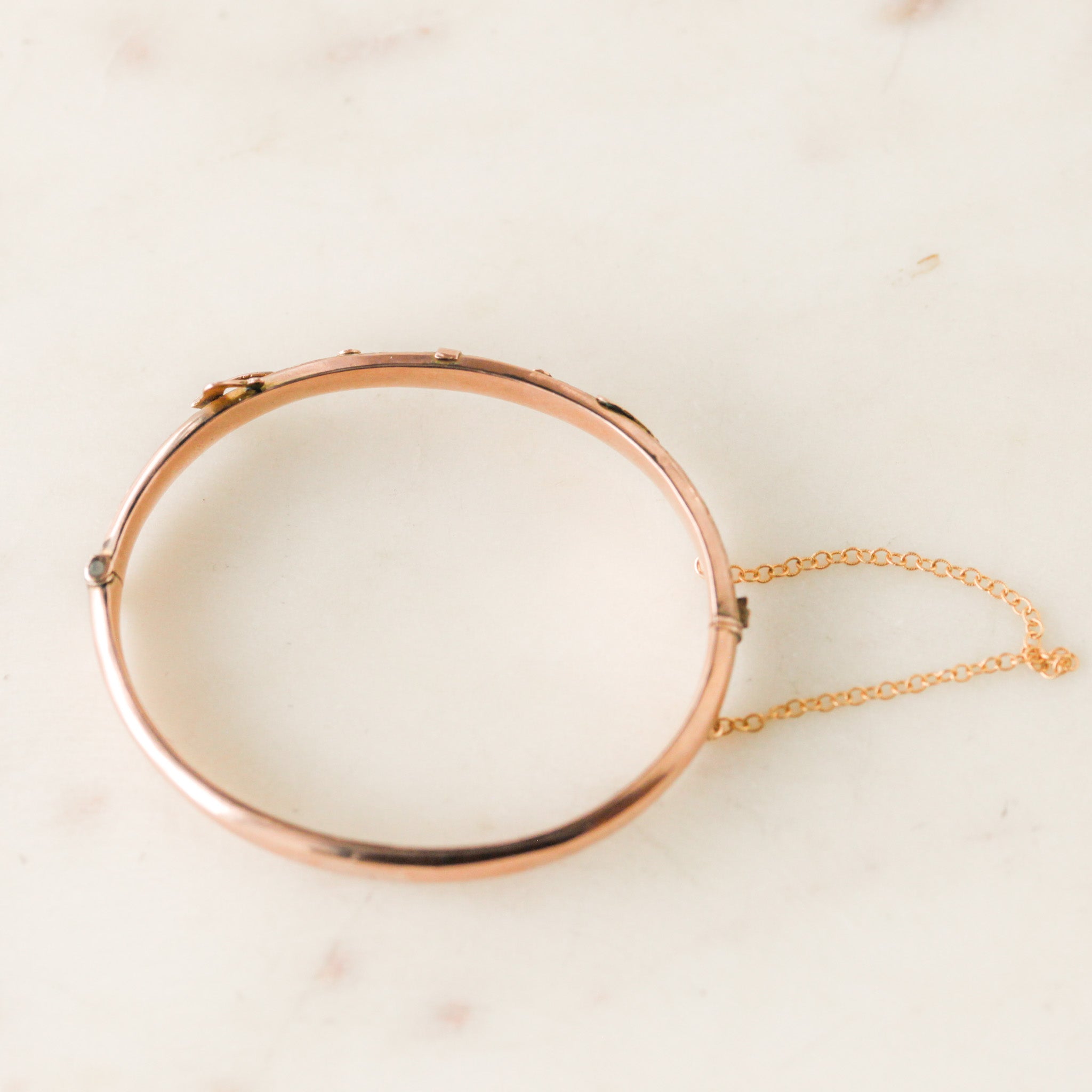 Elloris Buckle Bangle