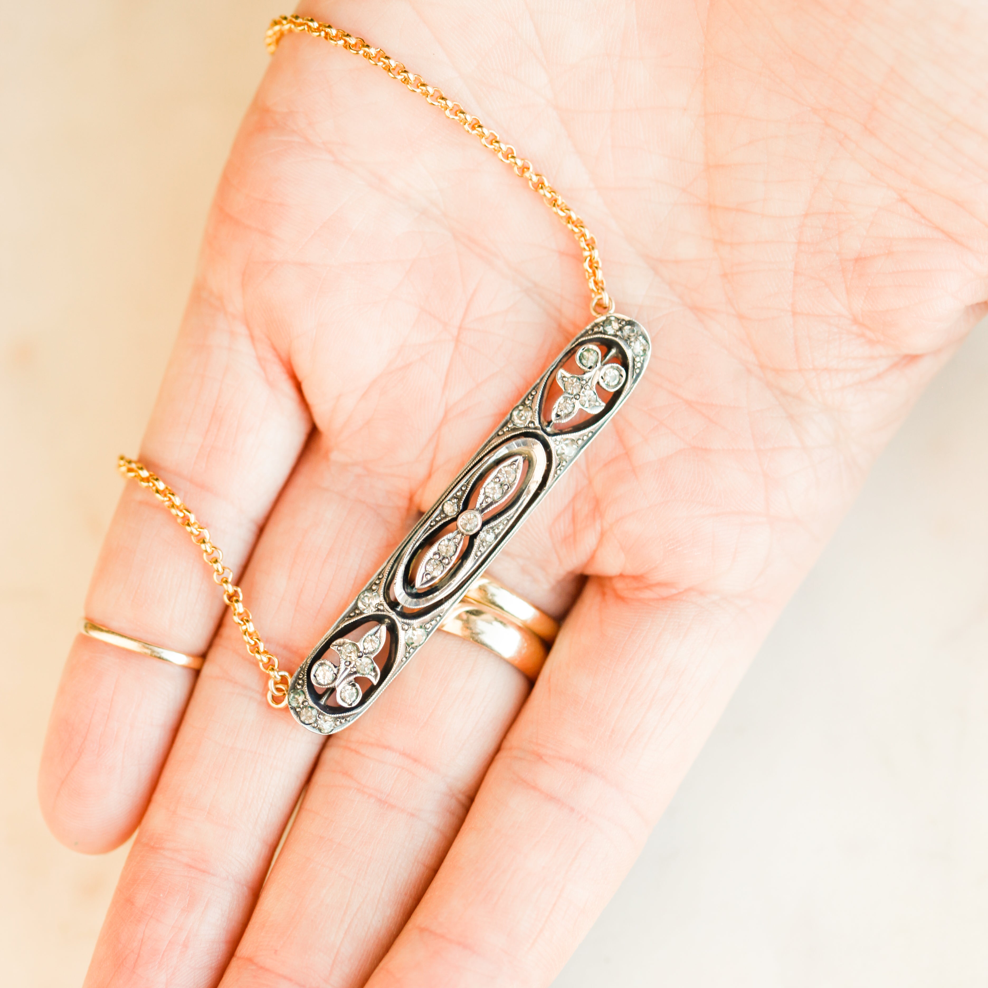 Ginger Deco Necklace