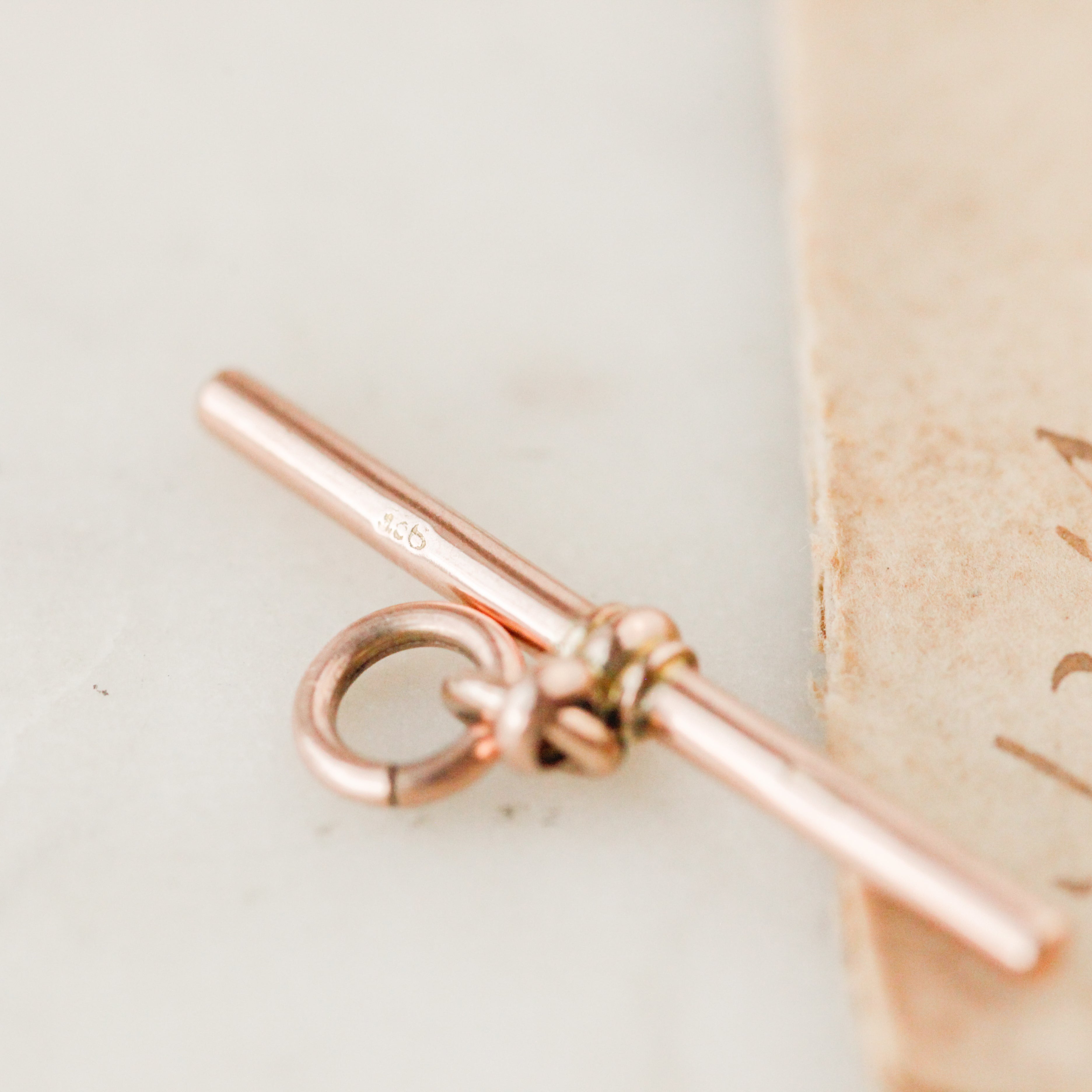 Millie 9k Victorian Toggle