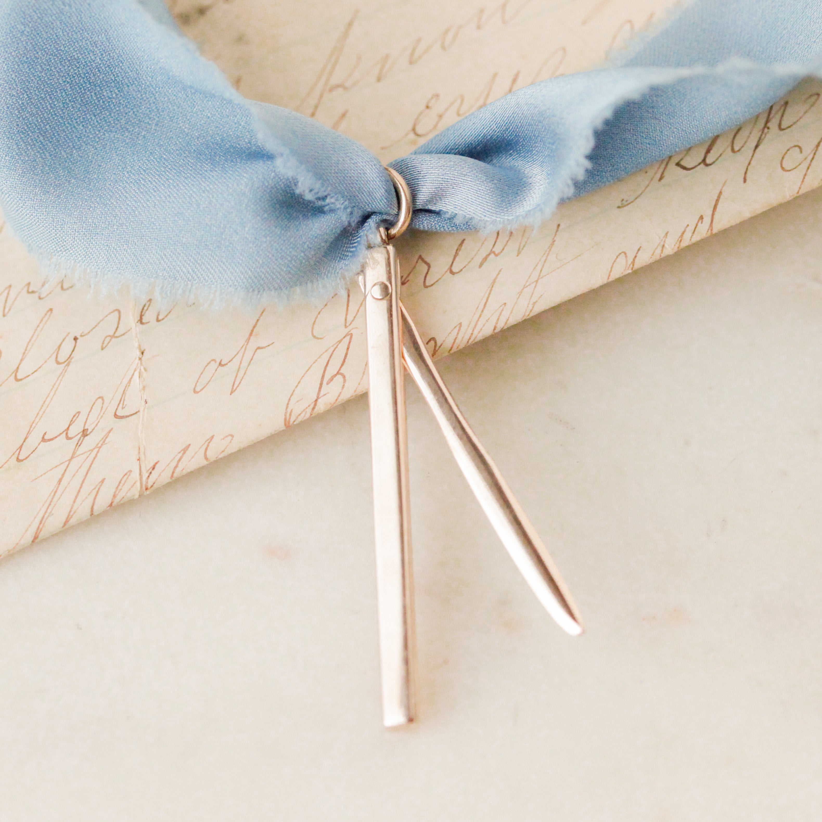 Horace 9k Gold Toothpick Charm