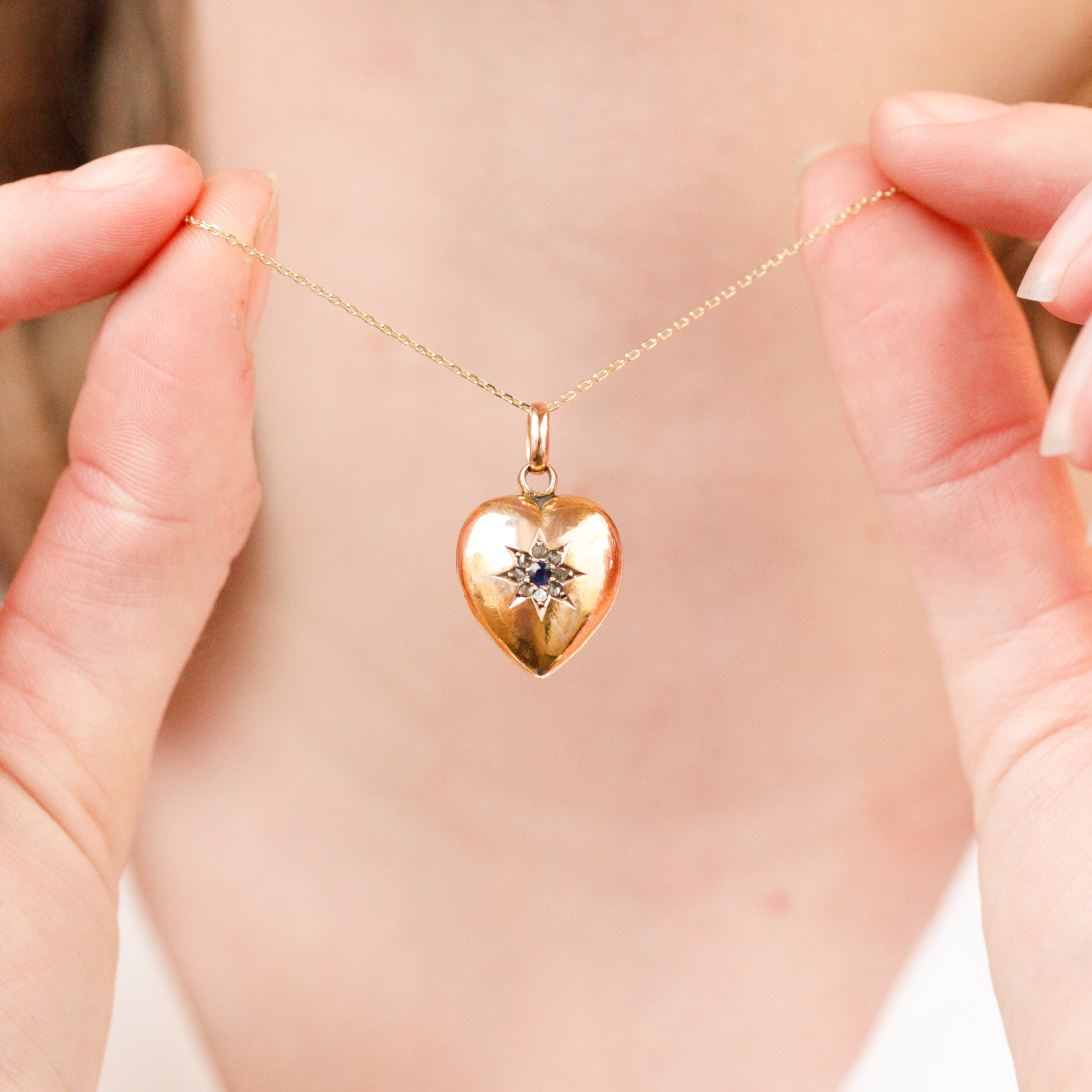 Constance 15k Heart Charm