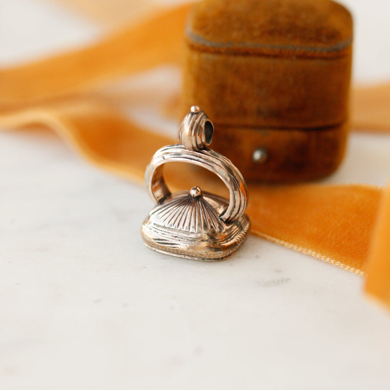 Billie Victorian Fob