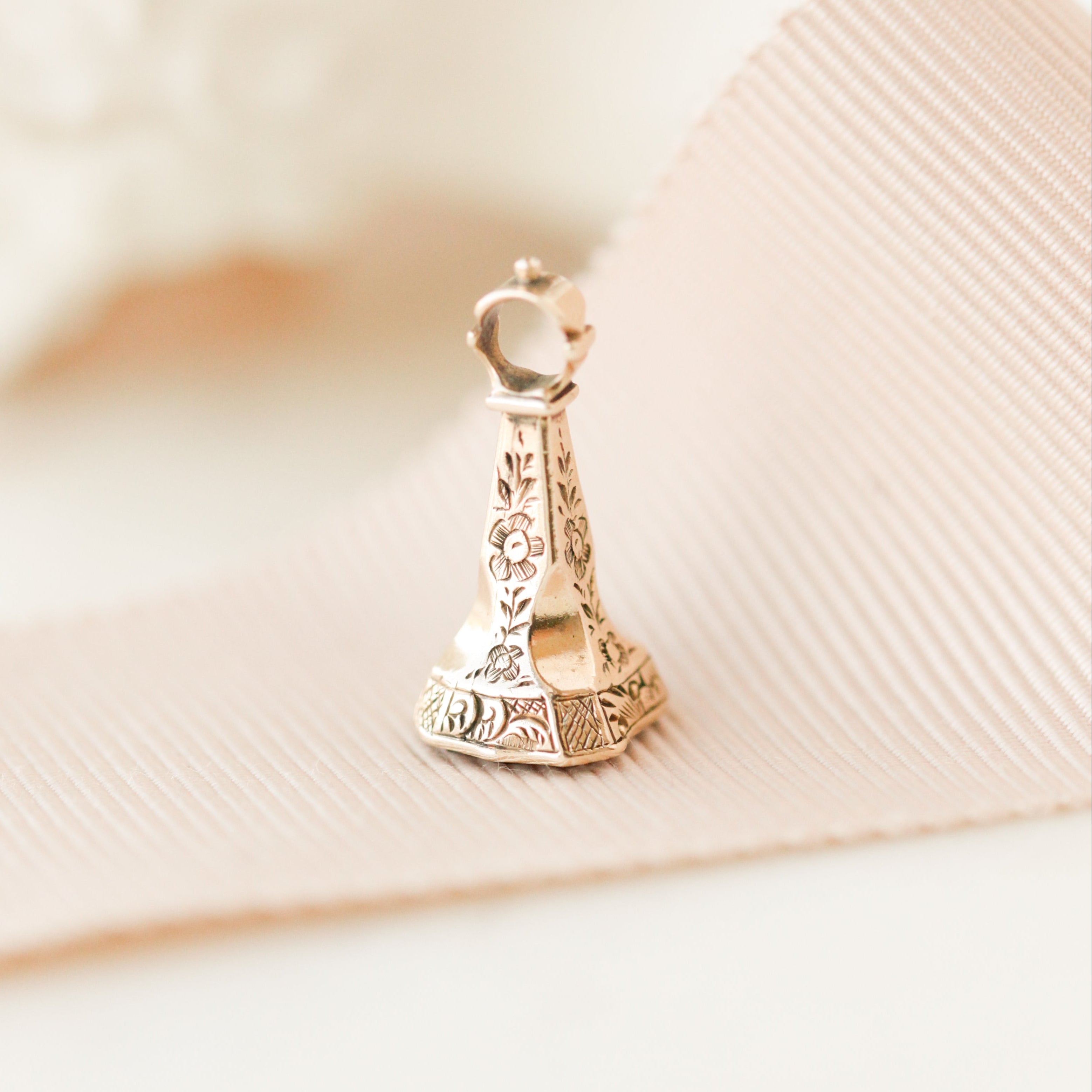 Petite Pliny's Doves Intaglio Seal