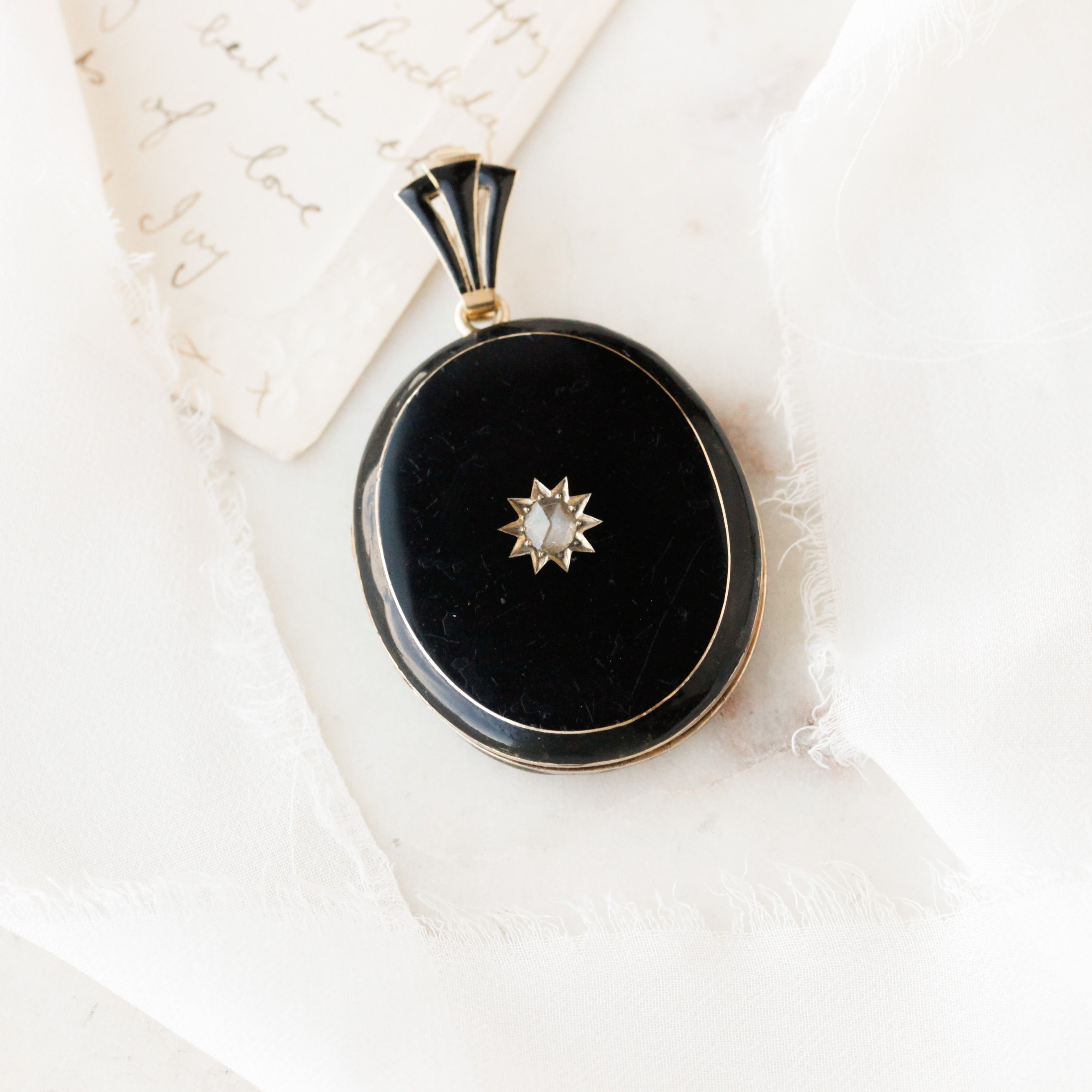Rossi Norwich Deco Locket