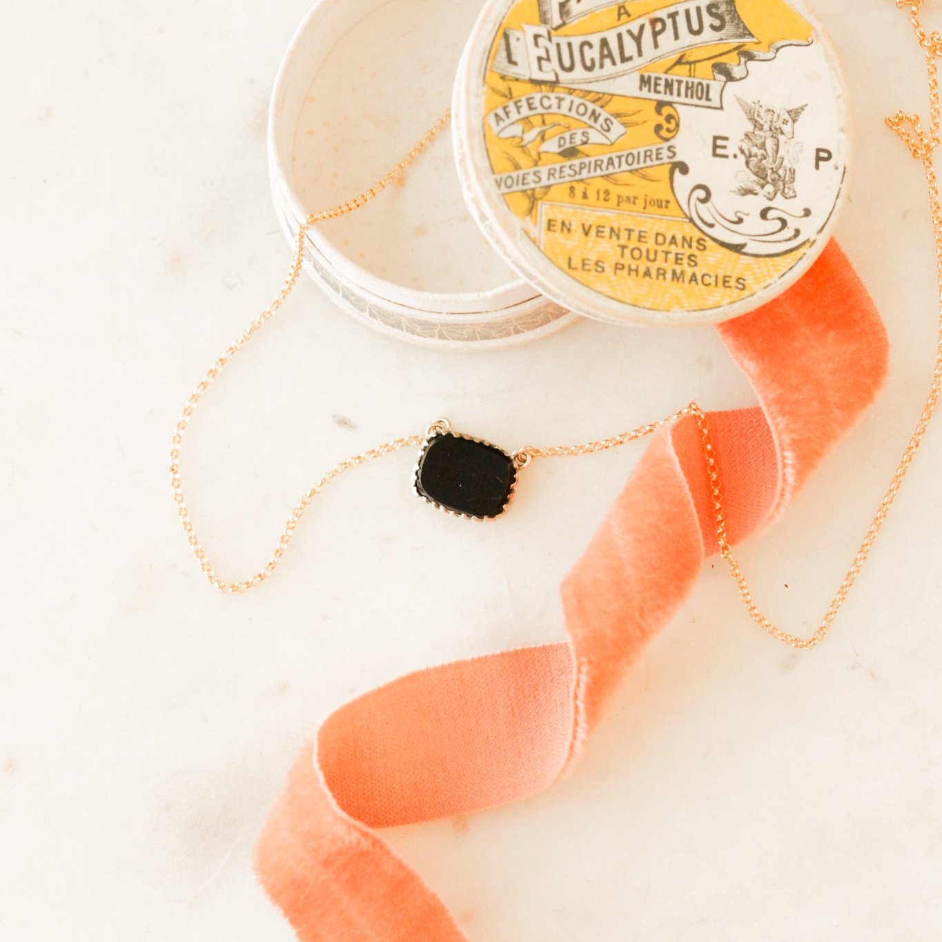 Achille Onyx Pendant