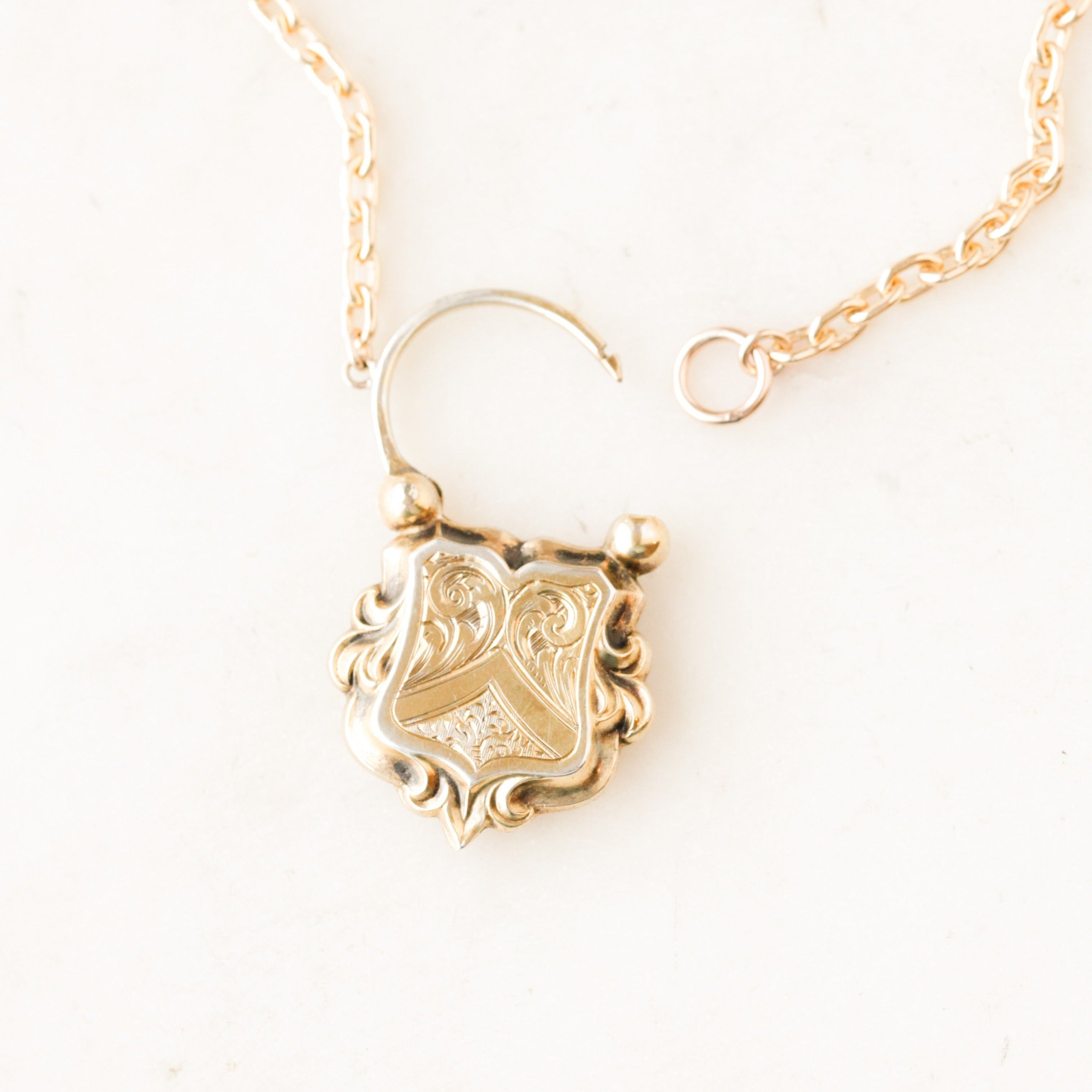 Abante Lover's Lock Pendant