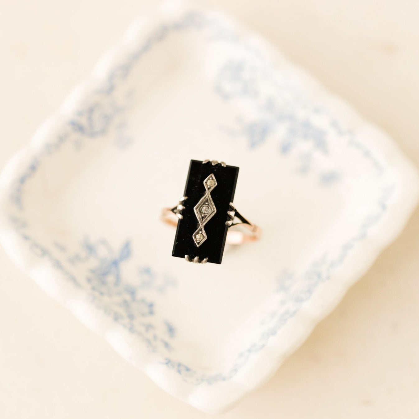 Edith Onyx Ring