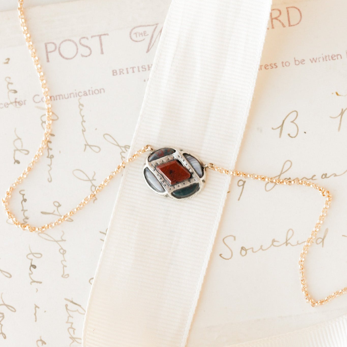 Blarney Petite Agate Pendant