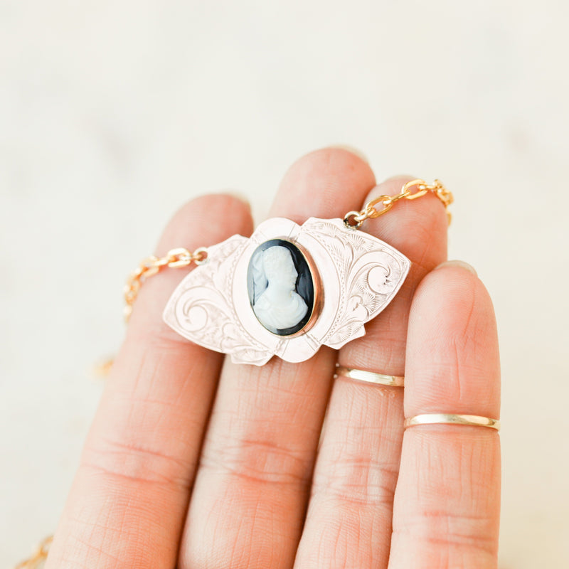 Valencia Cameo Pendant