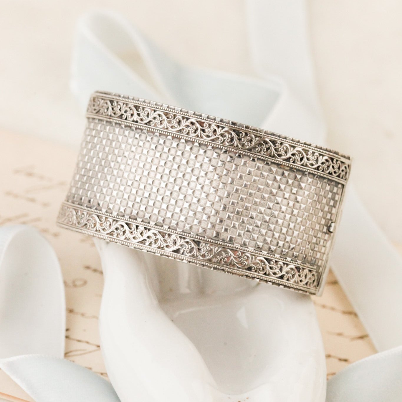 Conried Silver Bangle